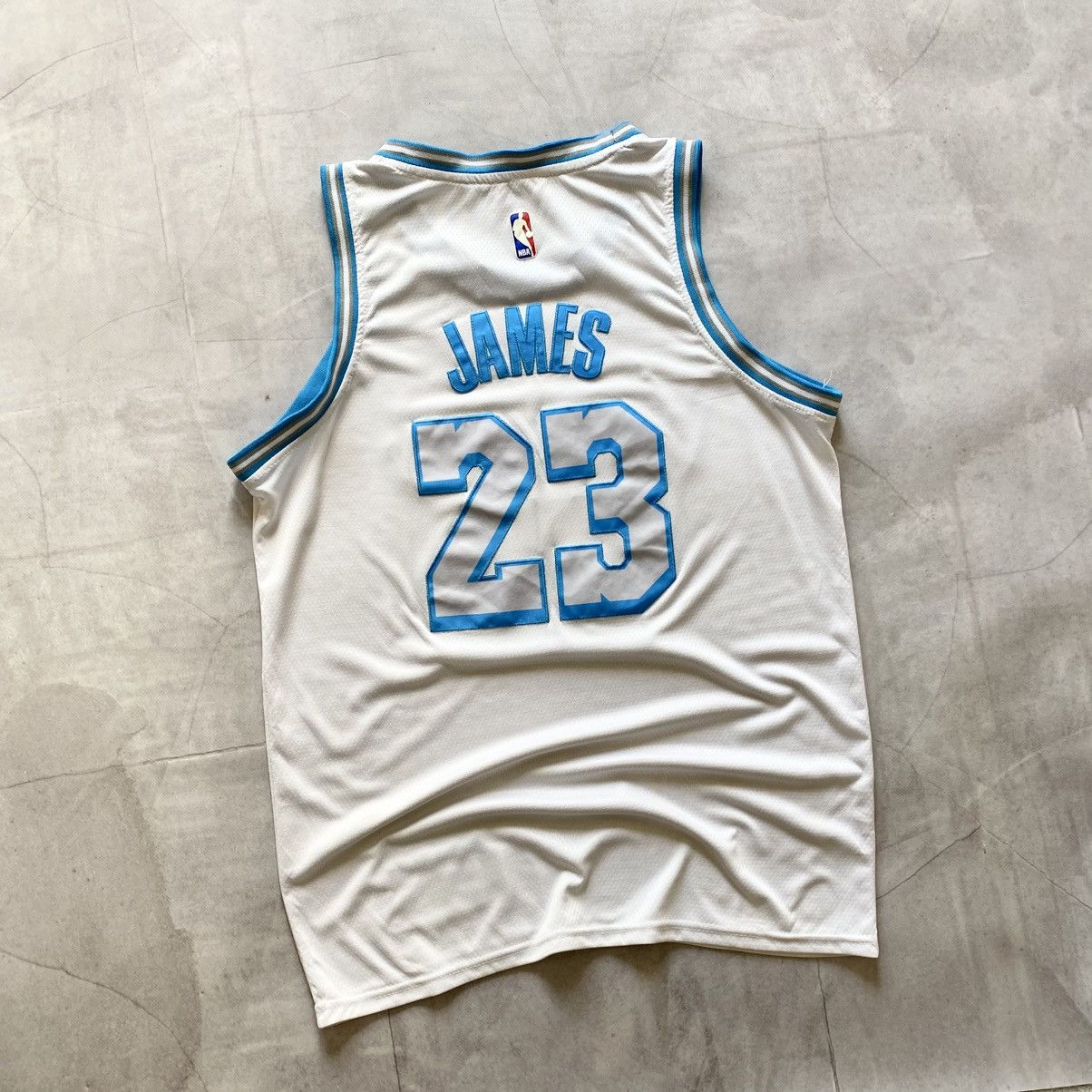 NBA × Nike Nike NBA 2021 Lakers #23 LeBron James City Edition Jersey Size US L / EU 52-54 / 3 - 5 Thumbnail