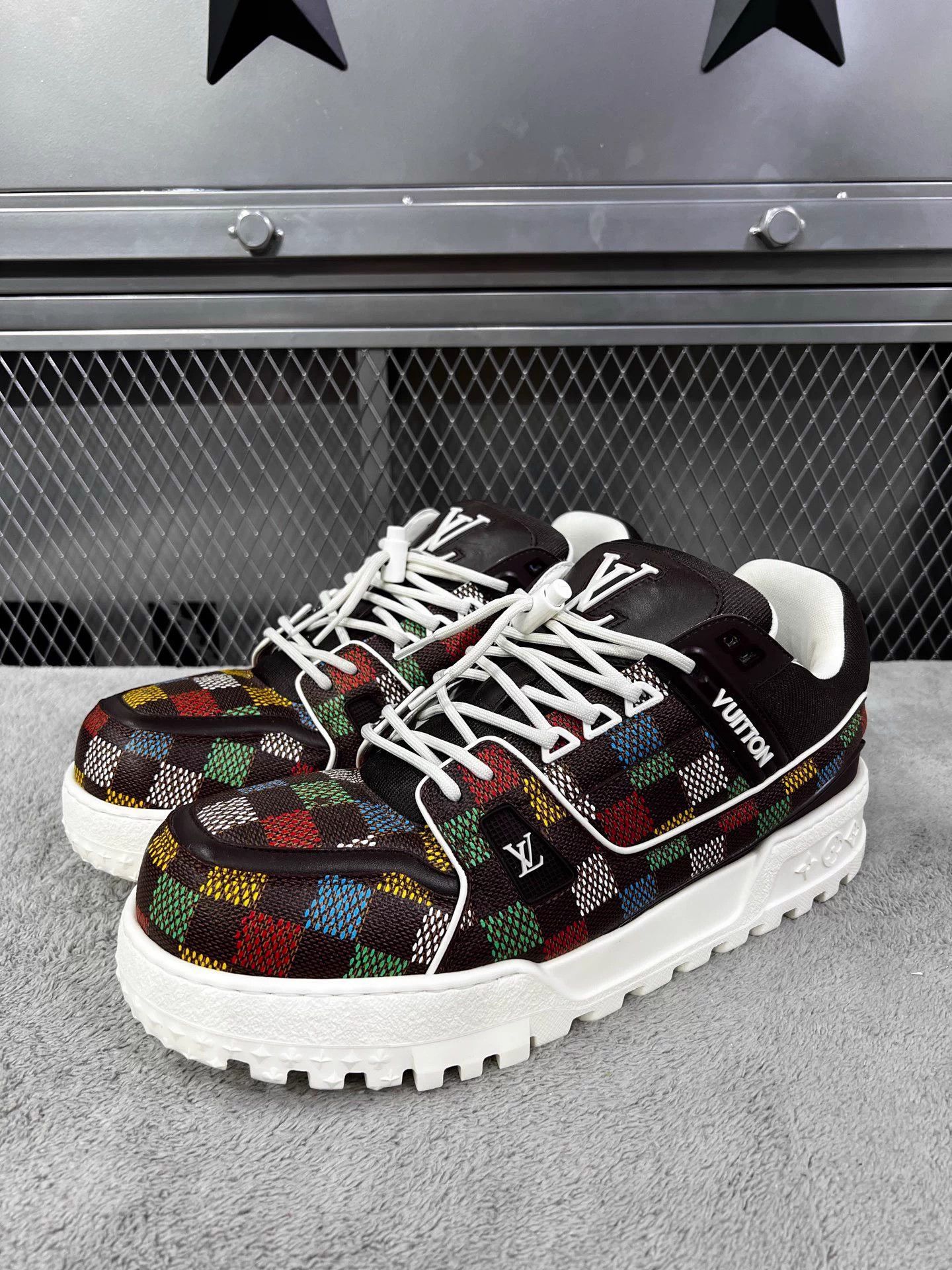 Louis Vuitton LV Trainer Maxi 2025 SS Damier 44(half) mint Size US 11 / EU 44 - 1 Thumbnail