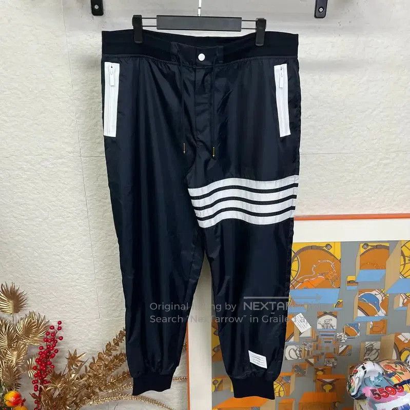 Thom Browne Black Casual Pants for Men .