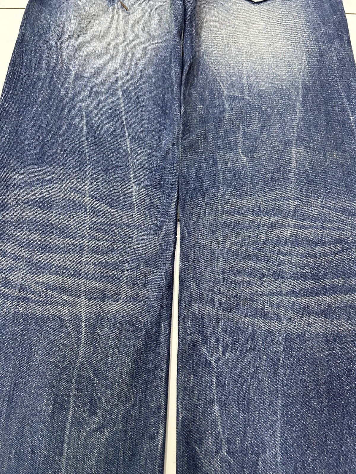 Japanese Brand × Vintage Red Pepper Y2K Wide-Leg Flare Distressed Jeans Embroidered Size US 30 / EU 46 - 13 Thumbnail