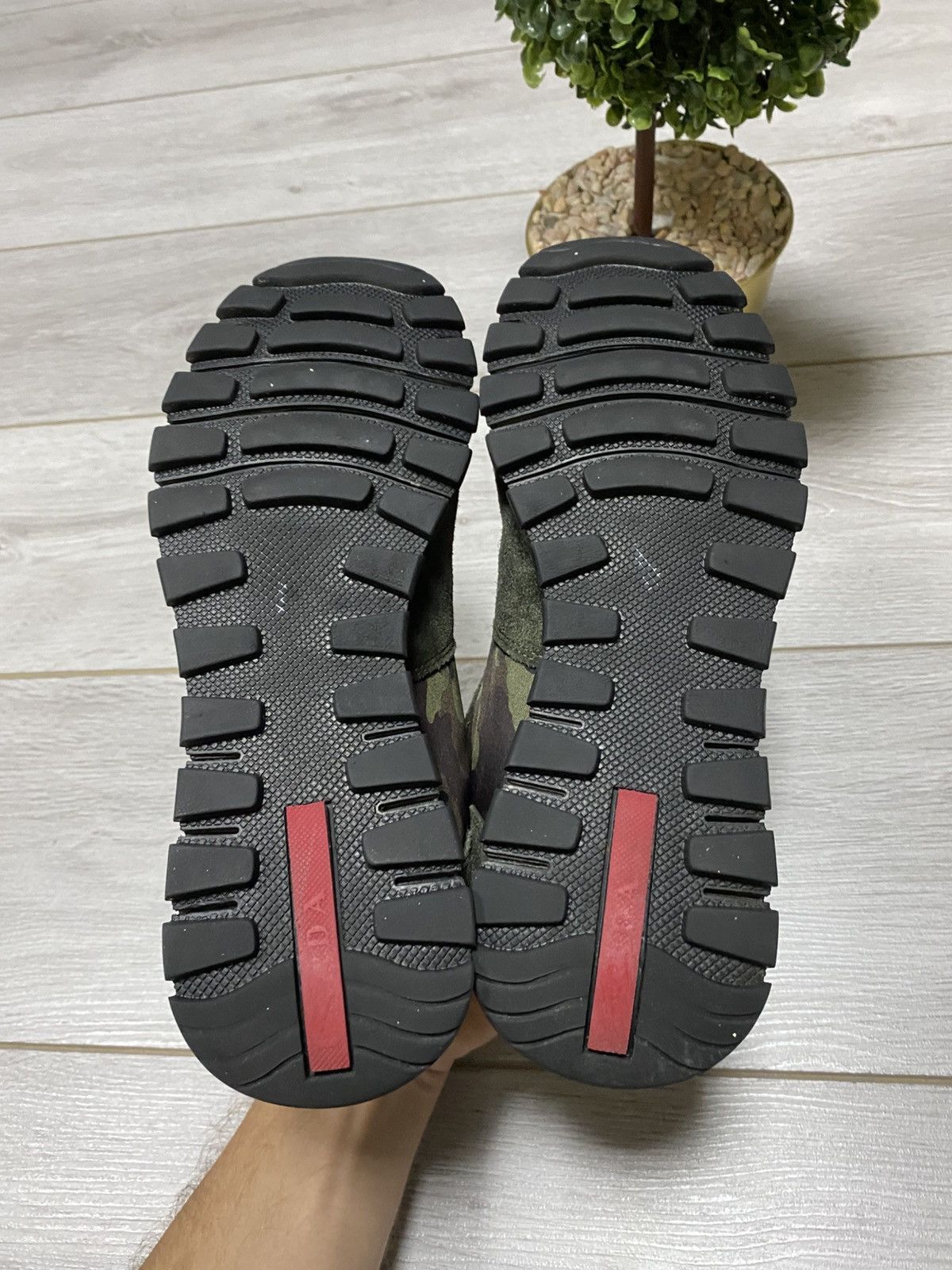 Prada Prada camo tab sneakers logo Size US 7 / EU 40 - 4 Thumbnail