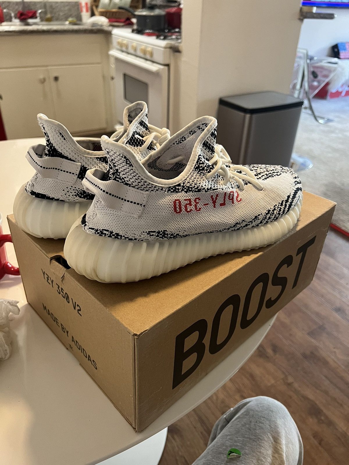 Yeezy Yeezy Boost 350 V2 Size US 12 / EU 45 - 11 Thumbnail