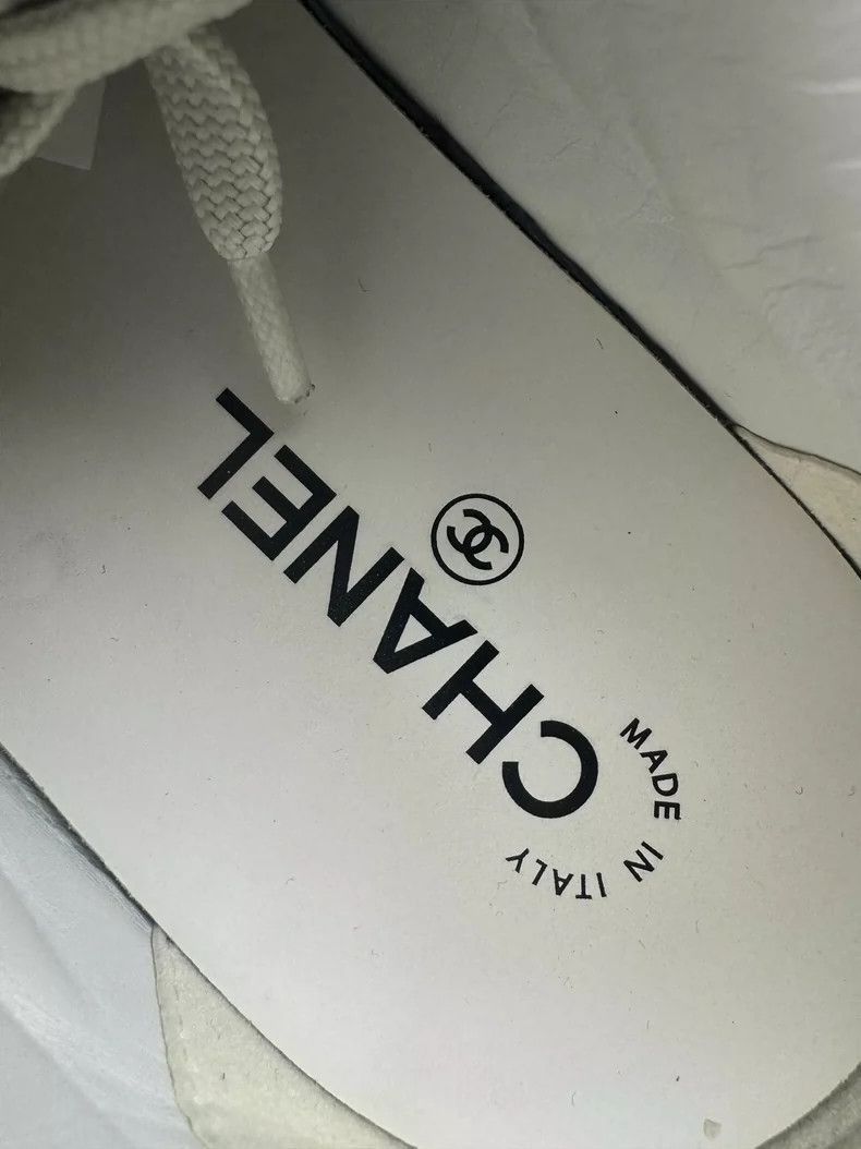 Chanel chanel blue and white suede low-top sneakers Size US 10 / EU 43 - 7 Thumbnail