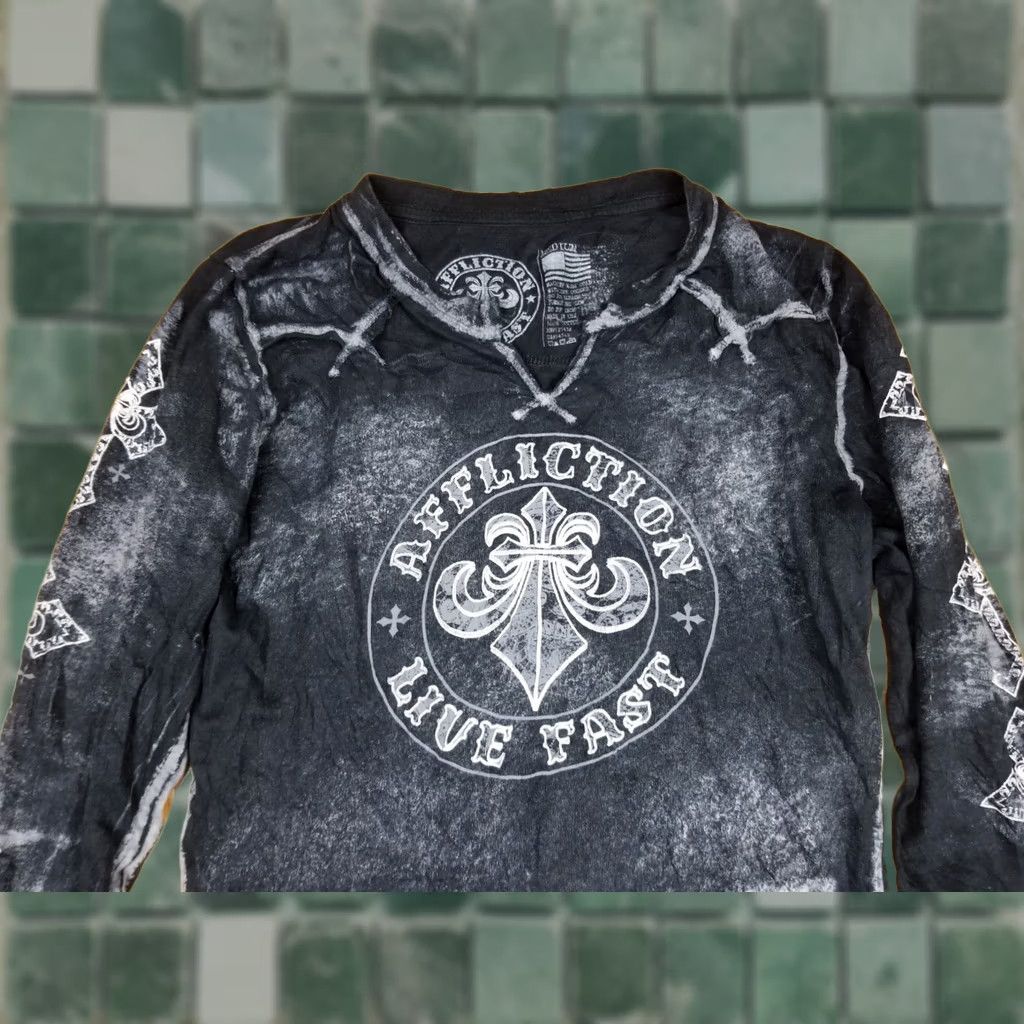 Affliction VINTAGE AFFLICTION Grunge SHIRT Womens MEDIUM Shirt M Black Cotton Lined Strap Crew Neck Short Sleeves? Size M / US 6-8 / IT 42-44 - 1 Thumbnail