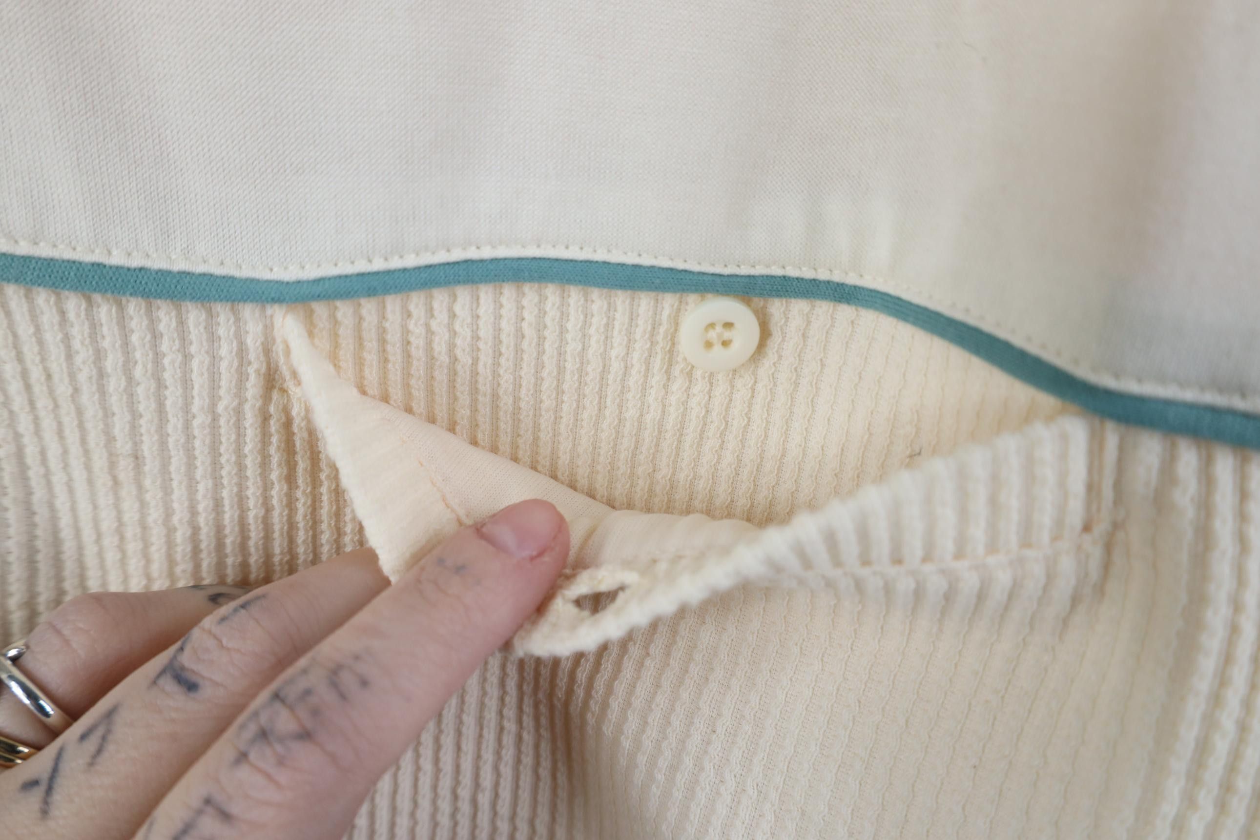Vintage Vintage 90s Streetwear Block Ribbed Knit Pullover Polo Shirt Size US XL / EU 56 / 4 - 5 Thumbnail