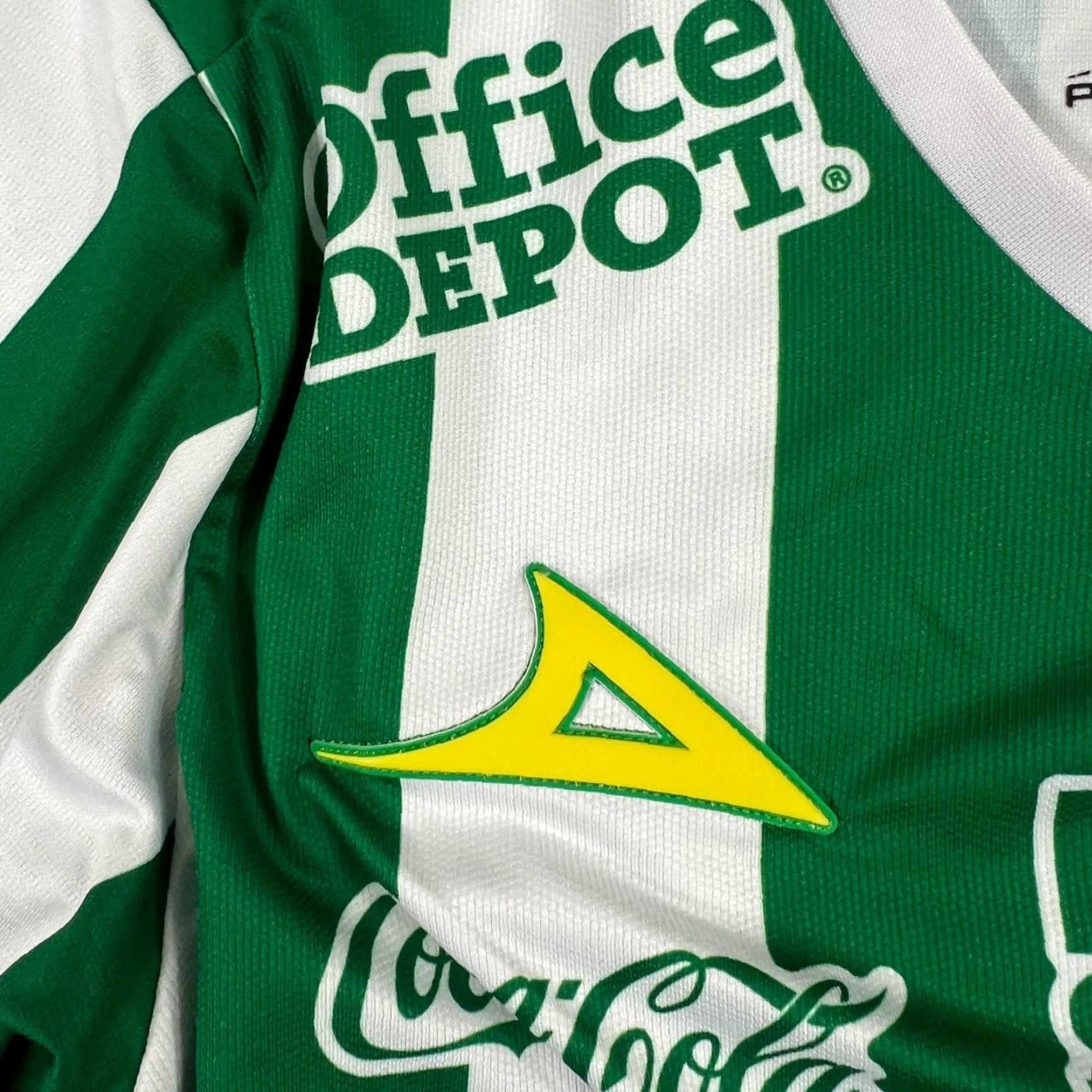 Primark Club Leon Jersey Large Prima Striped Green White Size US L / EU 52-54 / 3 - 5 Thumbnail