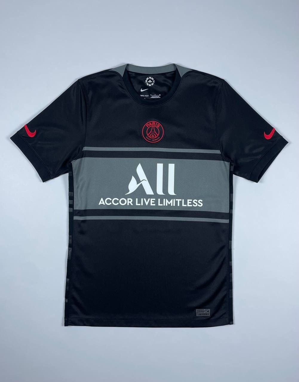 Nike Vintage 30 Messi PSG paris nike size S black rare away Size US S / EU 44-46 / 1 - 4 Thumbnail