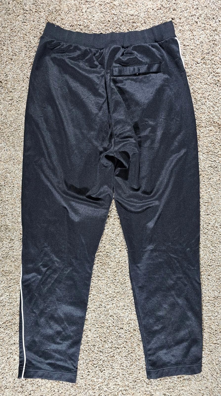 Nike Nike Large athletic pants sewn in creases zippered pockets Size US 34 / EU 50 - 6 Thumbnail