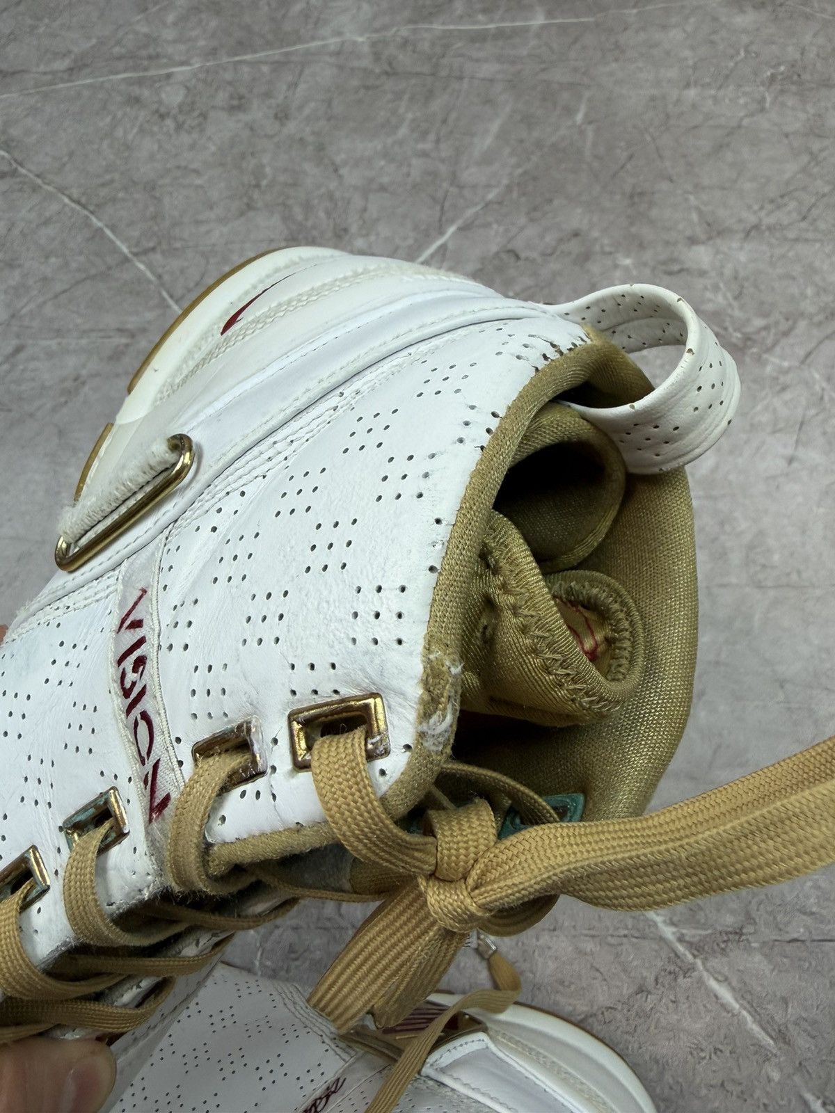 Nike Lebron 5 Zoom V size 10 basketball nba Size US 11 / EU 44 - 24 Thumbnail
