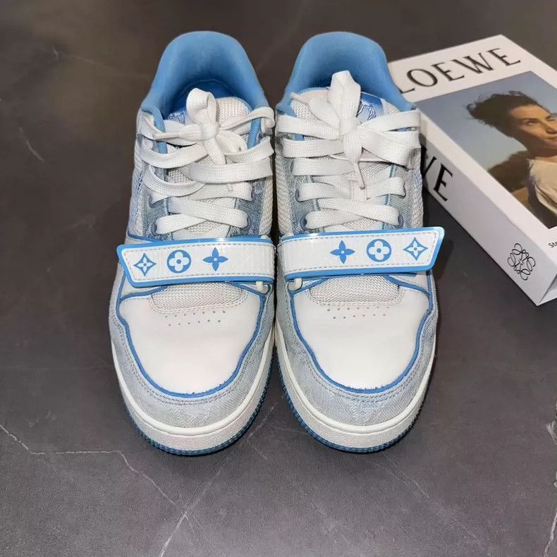 Louis Vuitton Louis Vuitton Sneakers in Blue and White-2507 Size US 8 / EU 41 - 8 Thumbnail