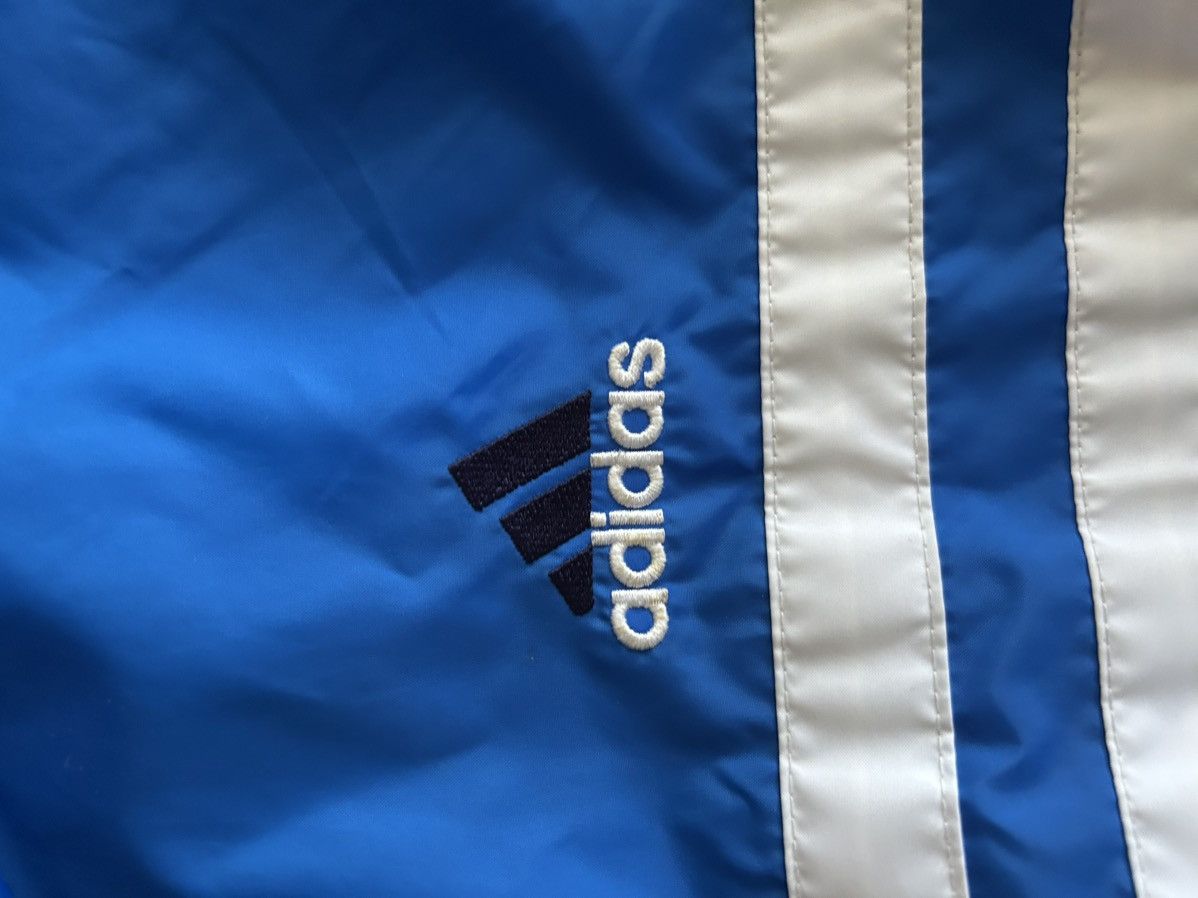 Adidas Vintage 90s Adidas Nylon Track Jacket S (Fits M) Blue Retro Size US S / EU 44-46 / 1 - 11 Thumbnail