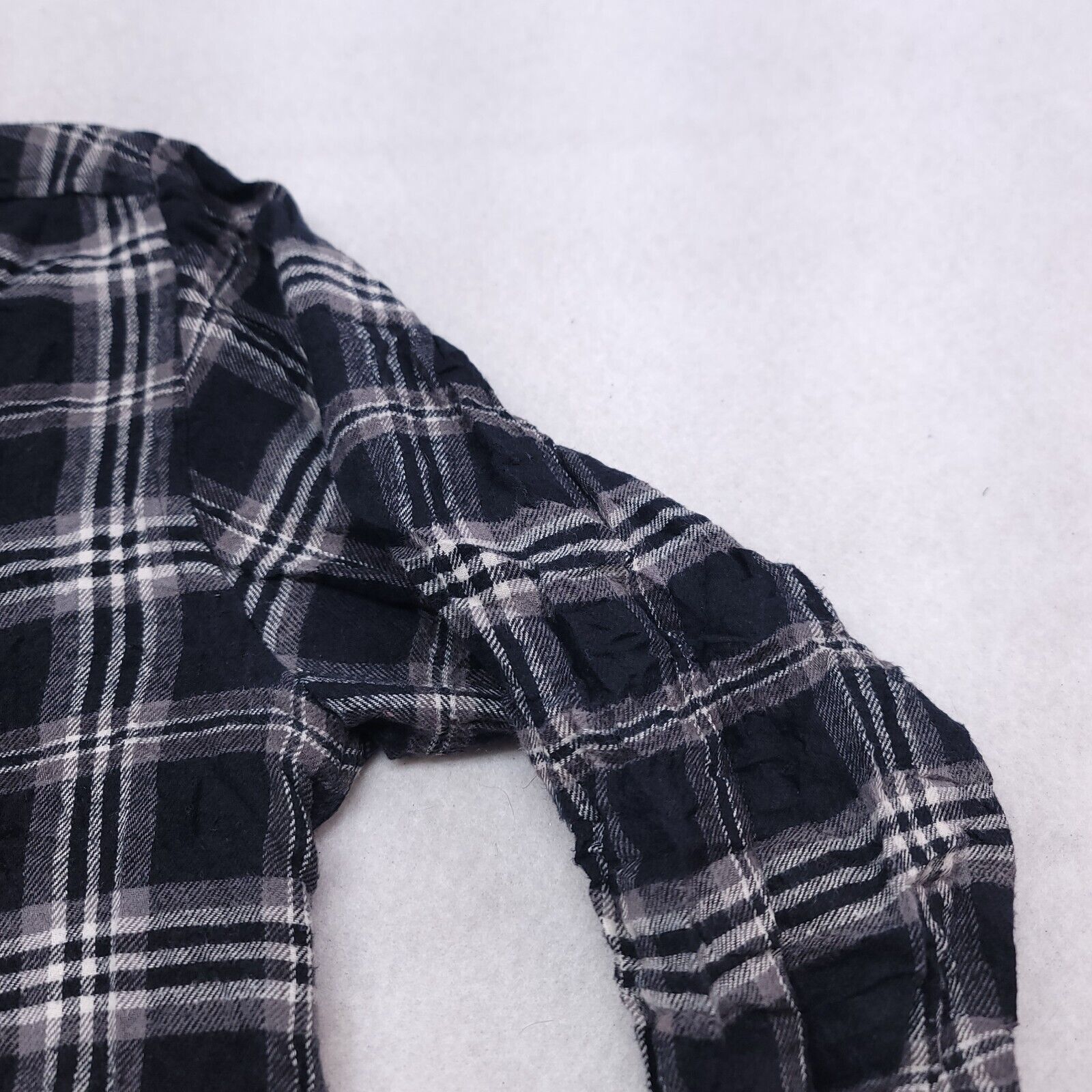 Croft & Barrow Croft & Barrow Windowpane Flannel Shirt Mens Size M Black Size US M / EU 48-50 / 2 - 5 Thumbnail