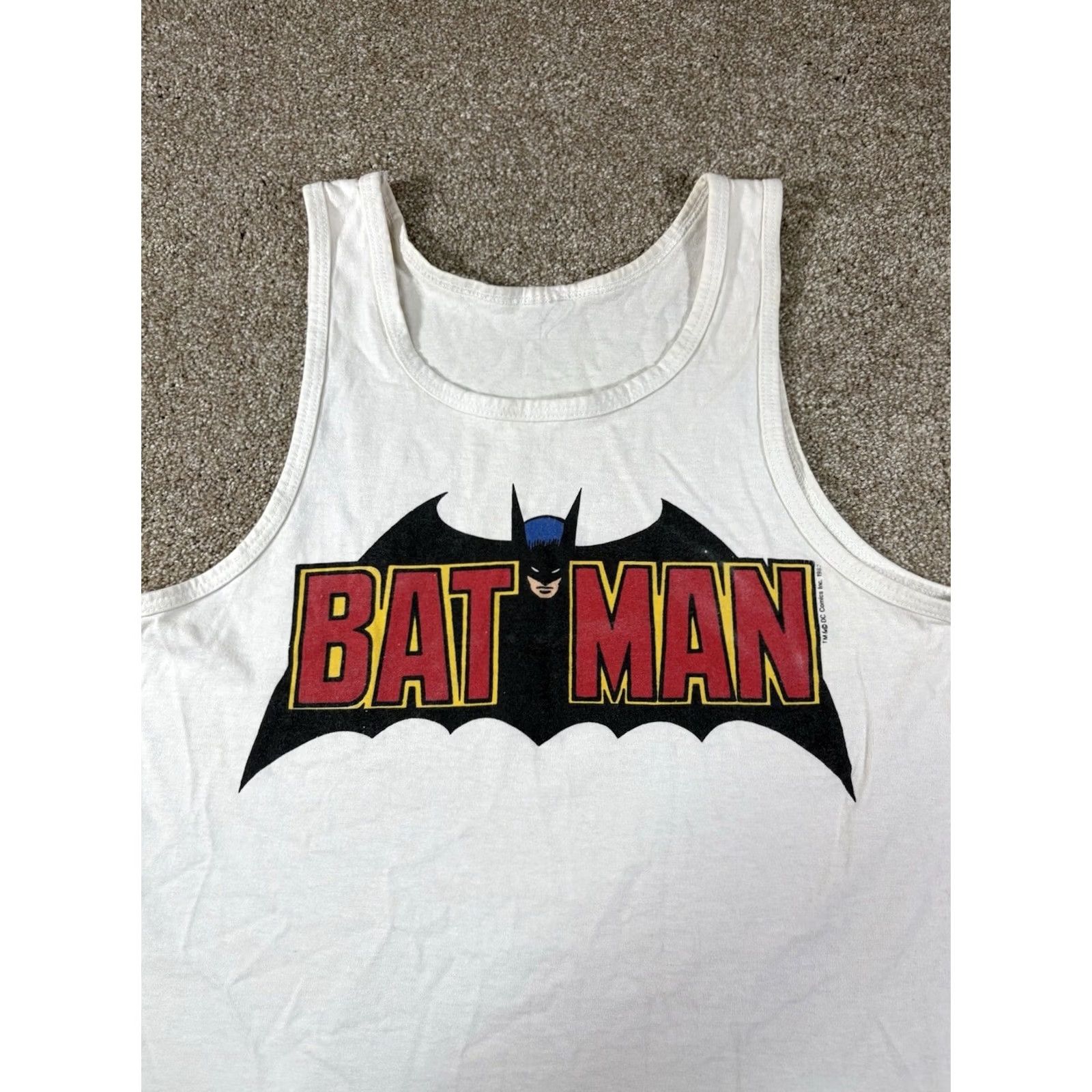DC Comics VINTAGE Batman Tank Top DC Comics 80s USA White Sleeveless Unbranded Men M/L Size Medium-Large Black? Size US M / EU 48-50 / 2 - 2 Thumbnail