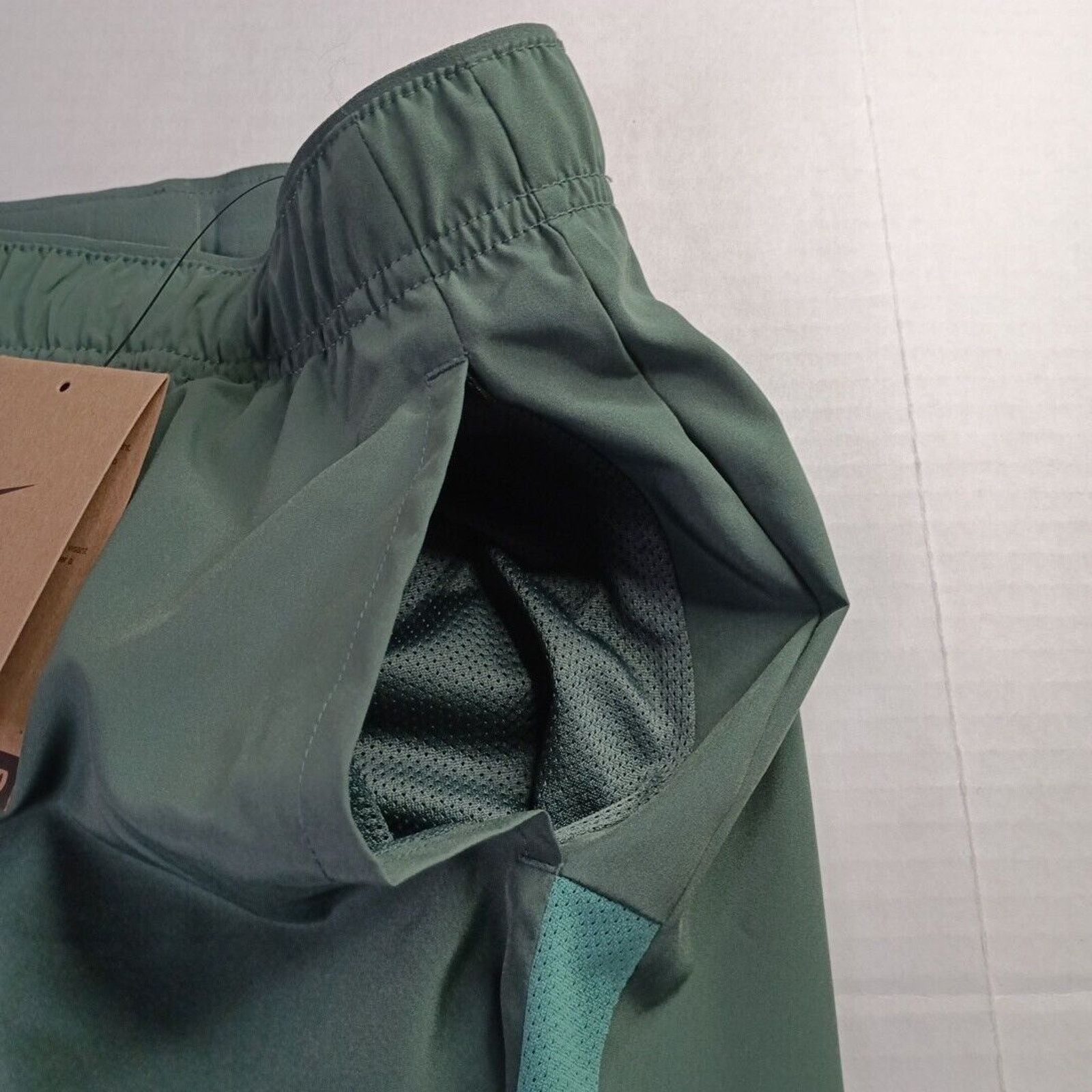 Nike Nike CMen's Dri-Fit 5” Brief Lined Shorts Green Size 2XL XXL Size US 40 / EU 56 - 2 Thumbnail