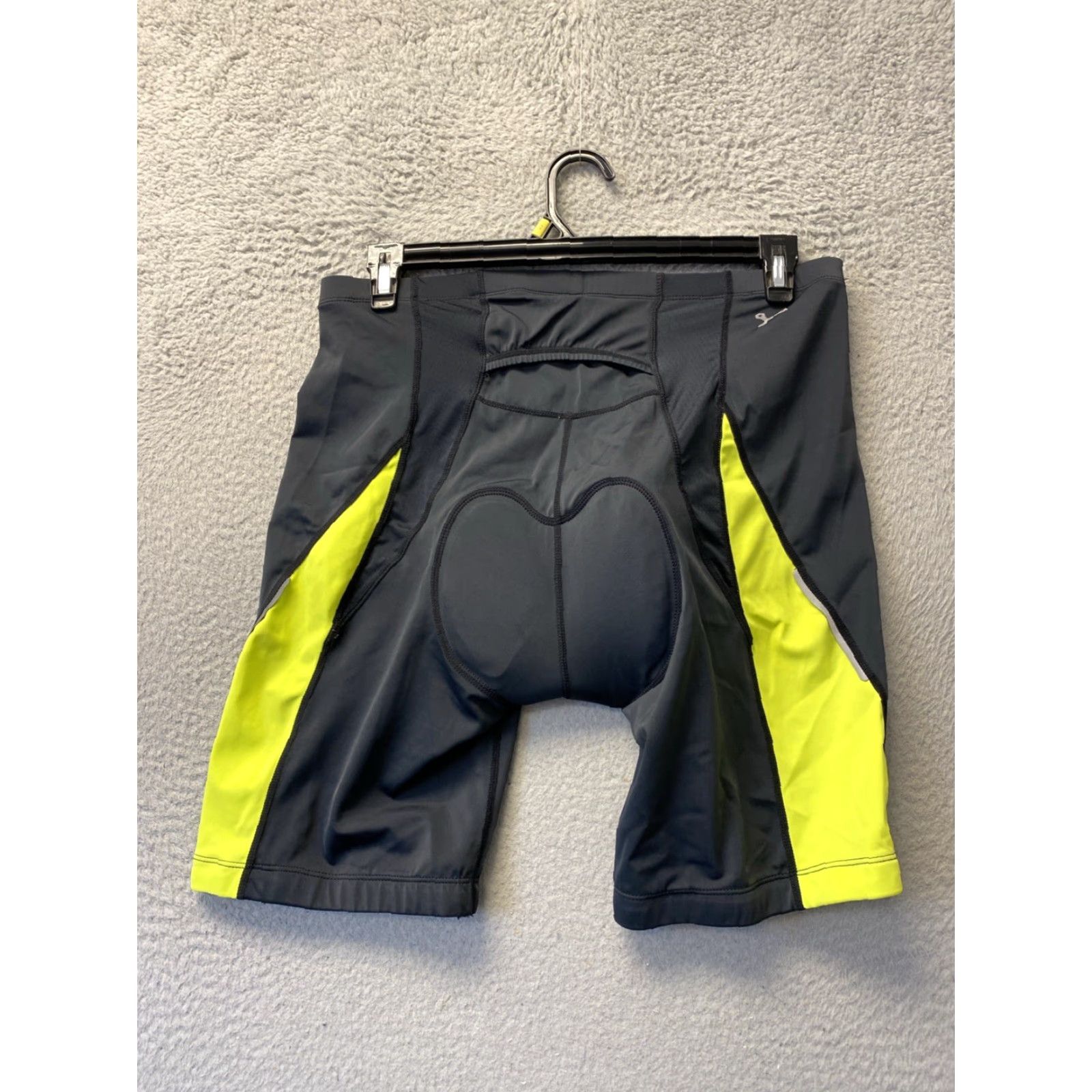 Vintage Trayl Dri-Fit 8" Biker Shorts XL Unisex Black Polyester Blend Solid Pockets High-Waisted 8" Inseam Button? (Note: Original contains no buttons) Size 40" / US 18 - 4 Thumbnail