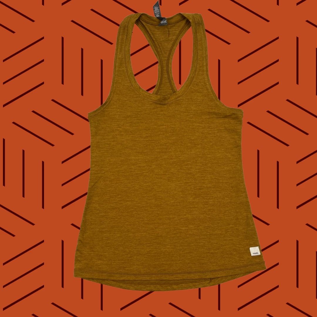 Vuori Vuori Lux Performance Tank Top Womens S Golden Brown VW108 Tank Sleeveless Racerback Athletic Style Classic Sports Womens Size S / US 4 / IT 40 - 1 Thumbnail