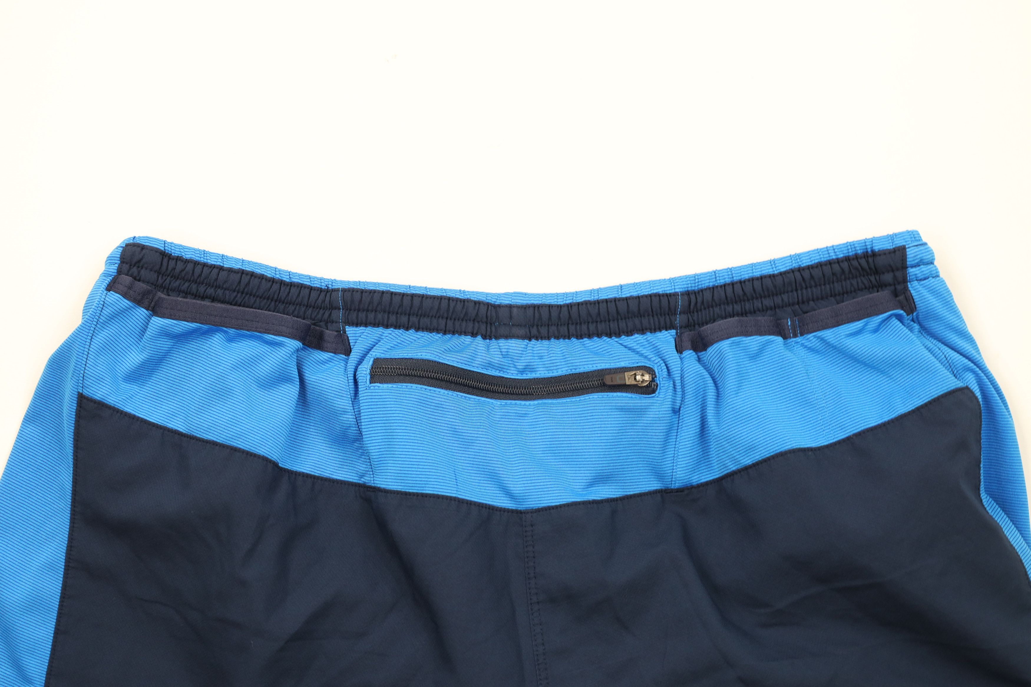 The North Face The North Face Reflective Lined Running Jogging Shorts Size US 34 / EU 50 - 14 Thumbnail