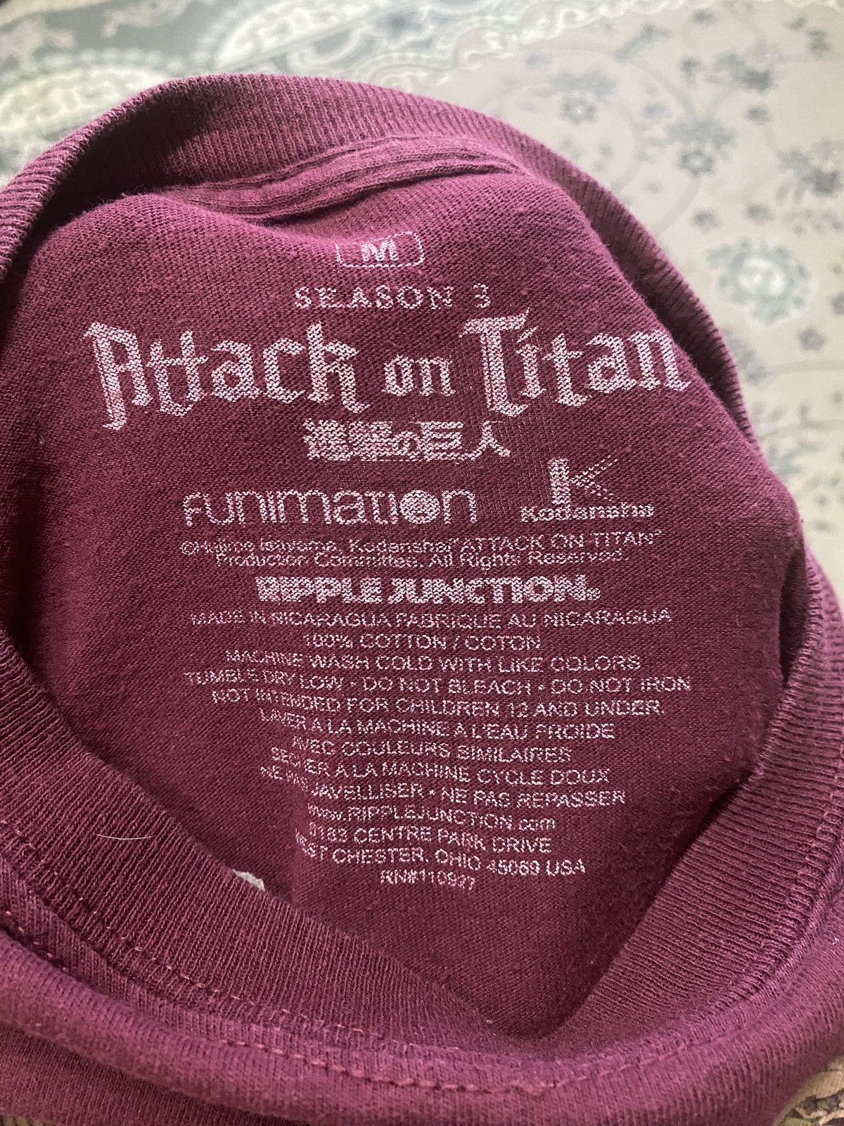 Anime × Japanese Brand × Vintage 💸BINDING OFFER💸VINTAGE ATTACK ON TITAN SEASON 3 ANIME TEE💥 Size US M / EU 48-50 / 2 - 10 Thumbnail