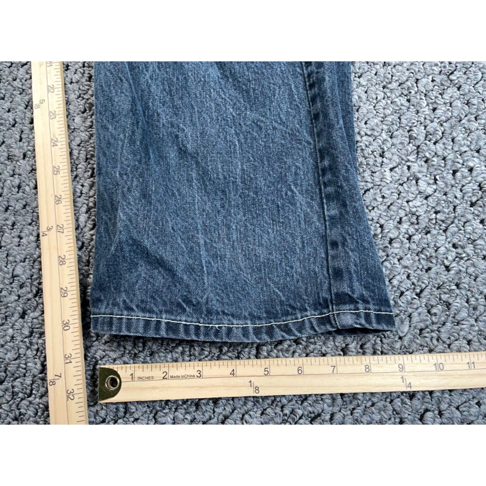 Akademiks VINTAGE Akademiks Jeans Men's 38 x 30 Blue Denim High Rise Relaxed Straight 90s Hip Hop Baggy Loose Fit 5-Pocket Zip Fly Size US 39 - 6 Thumbnail
