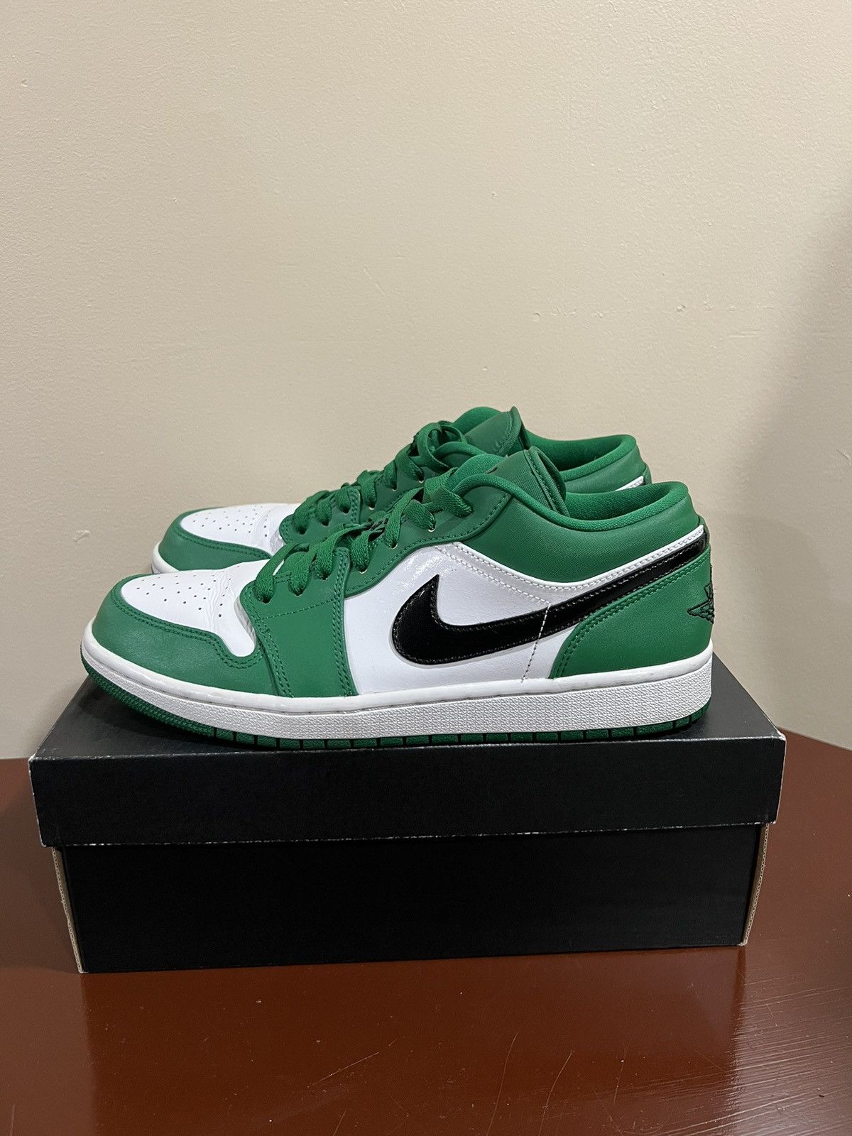 pine green low 1