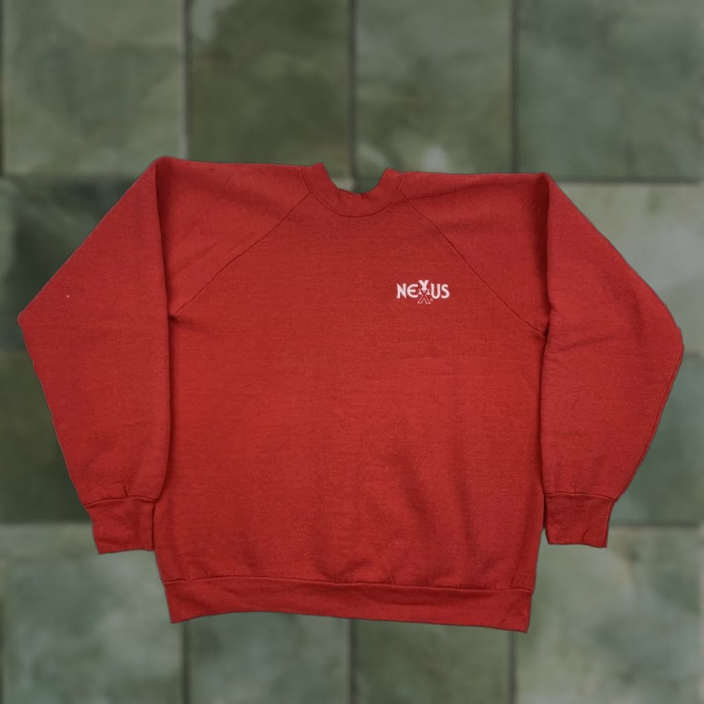 Fruit Of The Loom VINTAGE Fruit of the Loom Nexus Hair Care Sweatshirt XL Red Embroidered Crewneck Activewear 90s Womens Size XL / US 12-14 / IT 48-50 - 1 Thumbnail