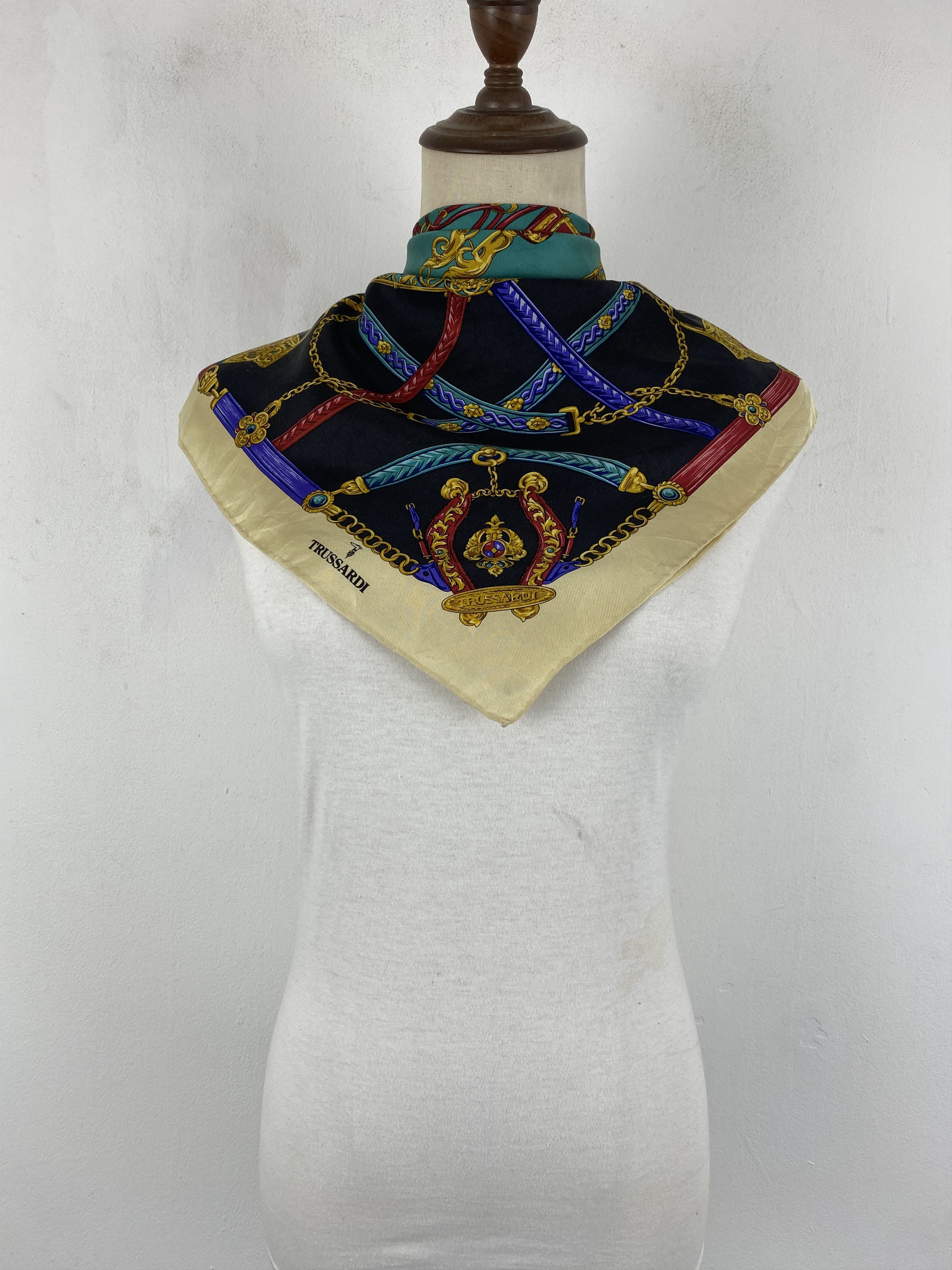 Trussardi Trussardi Silk Scarf / Muffler / Silk Scarf SN0058 Size ONE SIZE - 1 Thumbnail