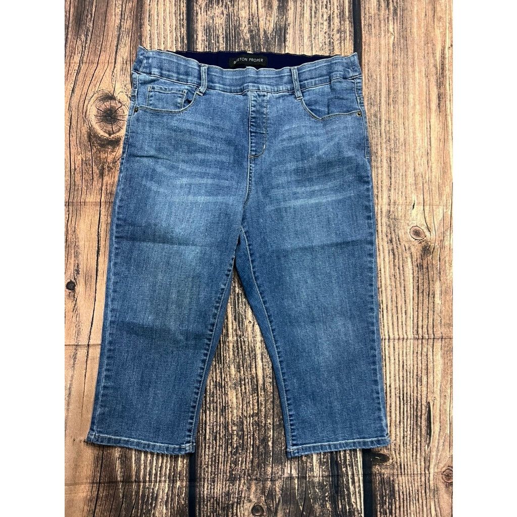 Boston Proper Boston Proper Women's Blue Denim Capri Pants Size 12 Size 34" / US 12 / IT 48 - 1 Thumbnail