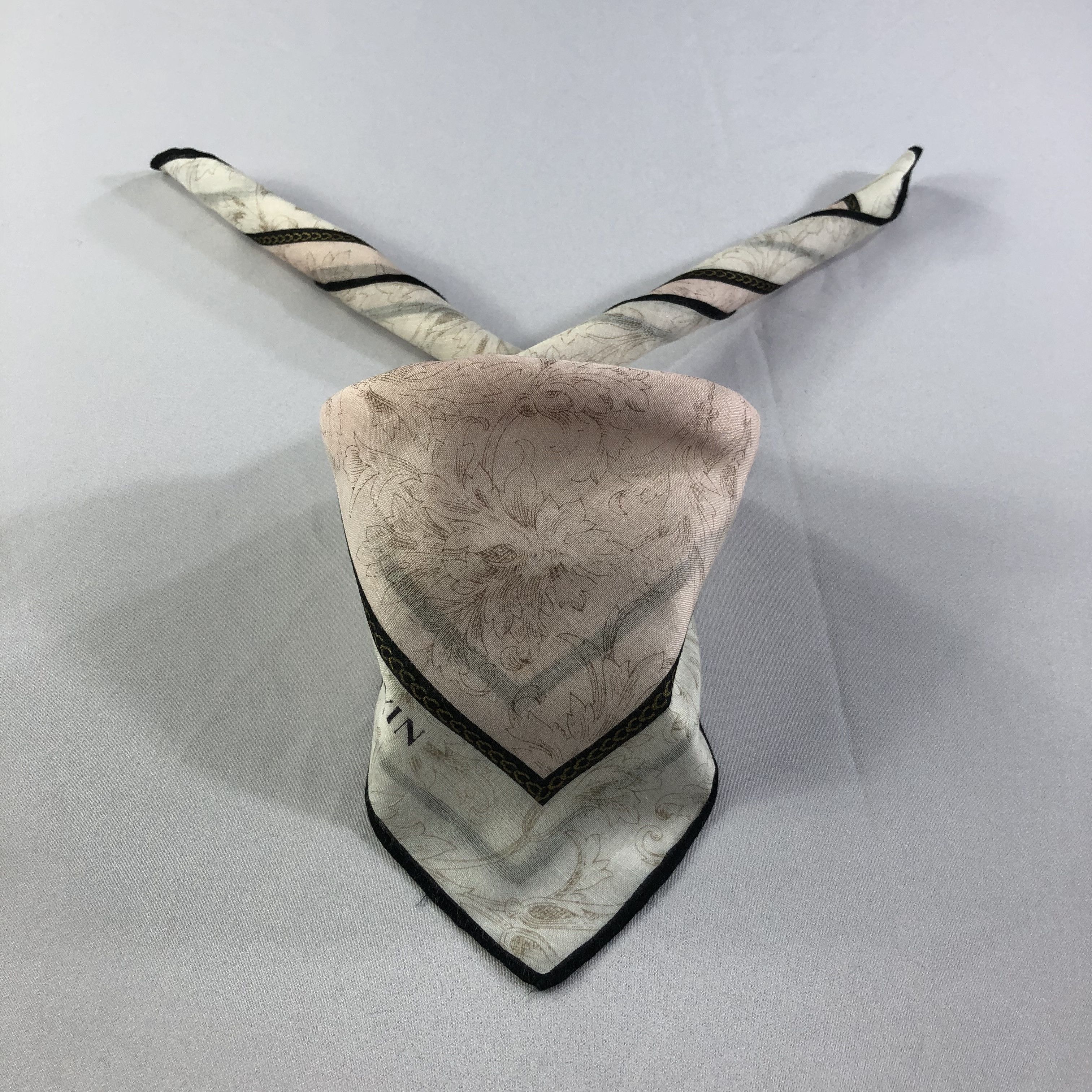 Lanvin × Vintage Lanvin Hand Rolled Handkerchief Neckerchief Bandana H1837 Size ONE SIZE - 1 Thumbnail