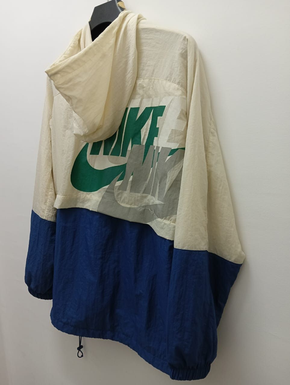 Japanese Brand × Vintage Best Offer 🔥Vintage Nike Bog Logo X-Large Size Size US XL / EU 56 / 4 - 10 Thumbnail