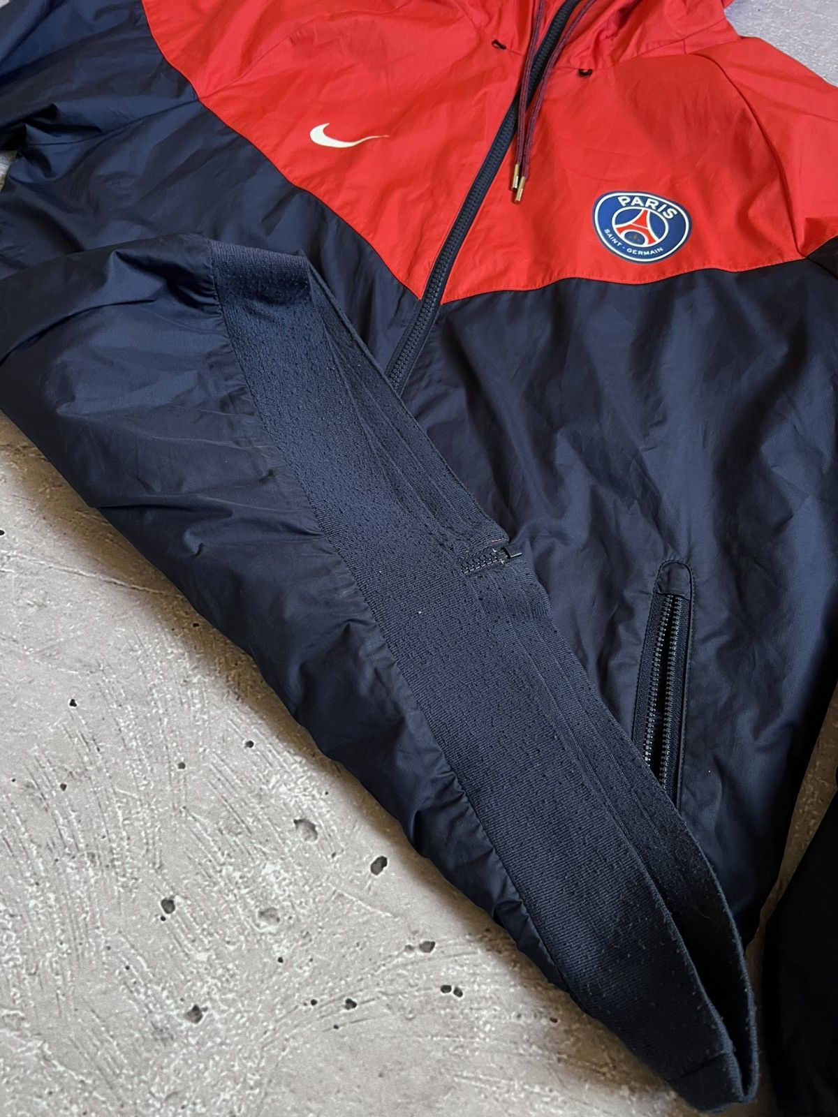 Nike Nike Paris Saint-Germain Windbreaker Hoodie L Navy Size US L / EU 52-54 / 3 - 10 Thumbnail