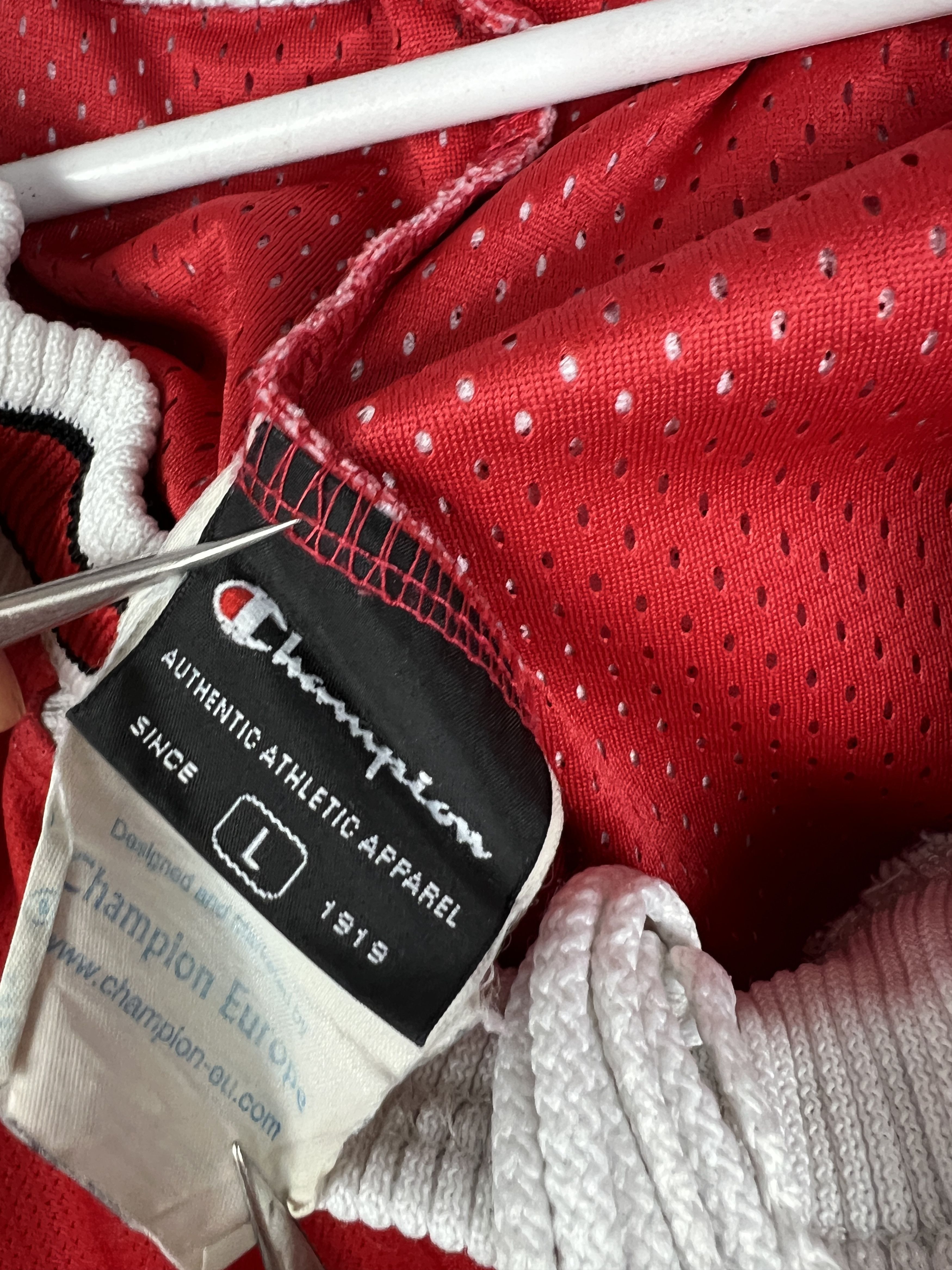 Champion Rare Authentic Pro Cut Game Shorts Chicago Bulls Champion Size US 34 / EU 50 - 9 Thumbnail