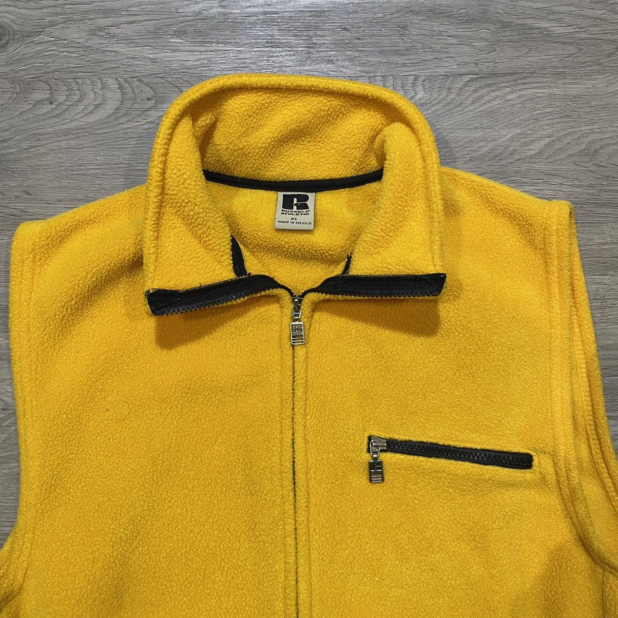 Russell Athletic × Vintage Vintage Russel Fleece Vest Size L Size US L / EU 52-54 / 3 - 2 Thumbnail