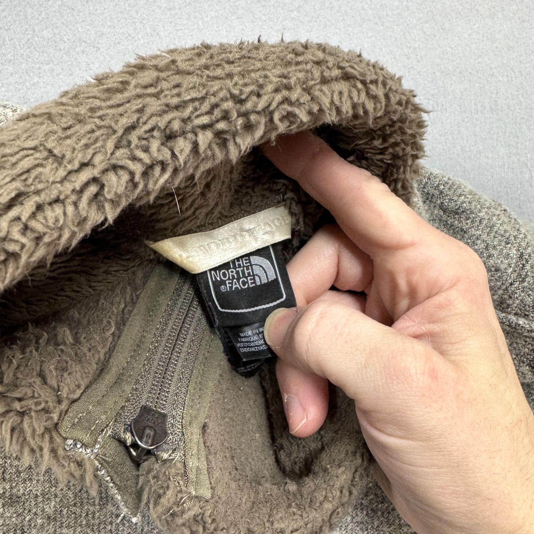The North Face VINTAGE The North Face Jacket Womens XL Gray Sherpa Lined Fleece Full Zip Warm Cozy Size XL / US 12-14 / IT 48-50 - 3 Thumbnail