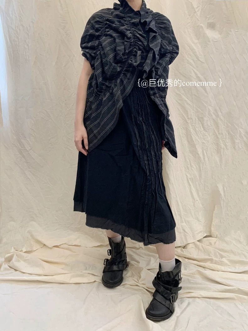 Other Comme Des Garcons size M Kelp Ripple Texture Black Button Size 24" / US 00 / IT 34 - 8 Thumbnail