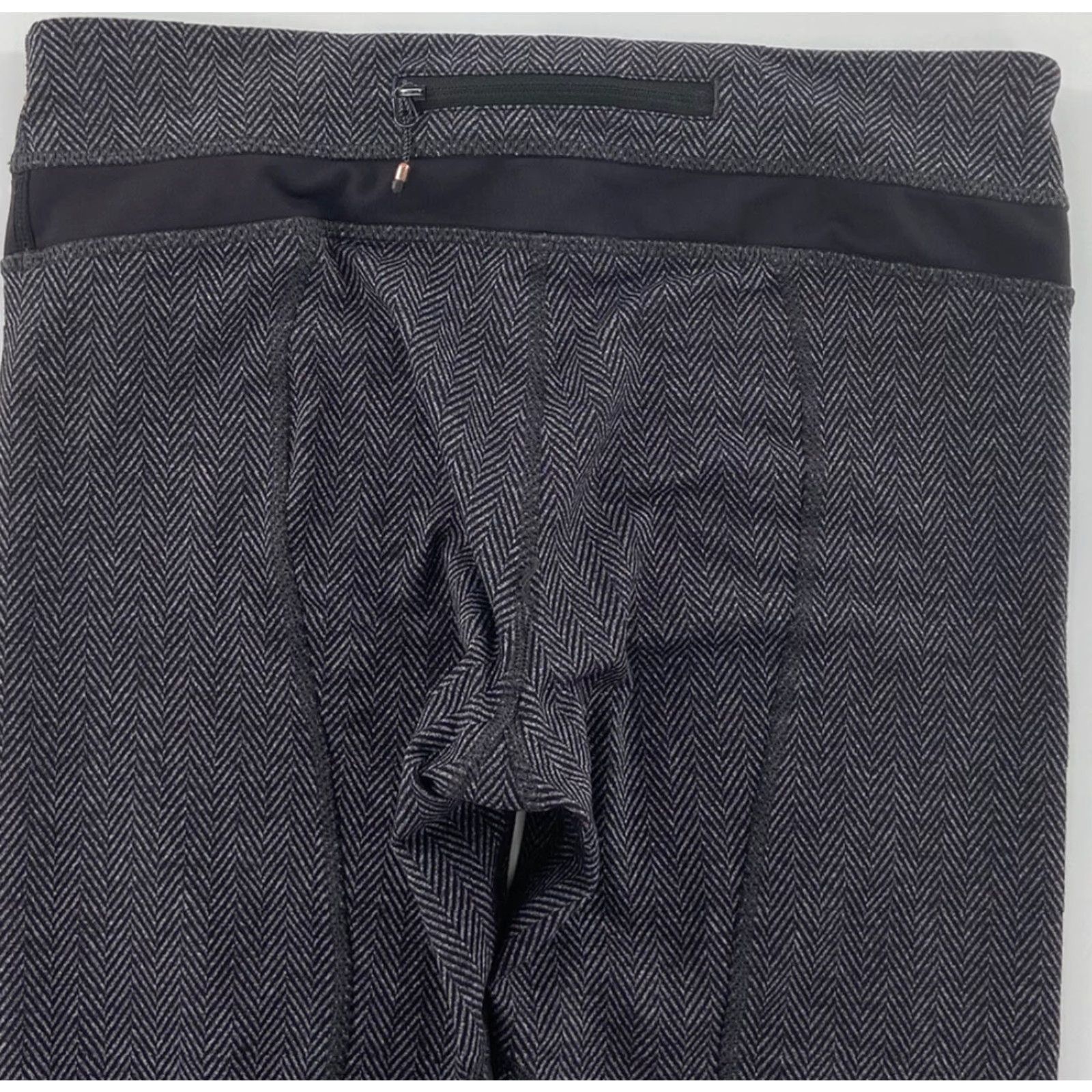 Lululemon Lululemon Women's Crop Leggings Size 8 Gray Activewear Yoga Running & Jogging Athleisure Size 30" / US 8 / IT 44 - 3 Thumbnail
