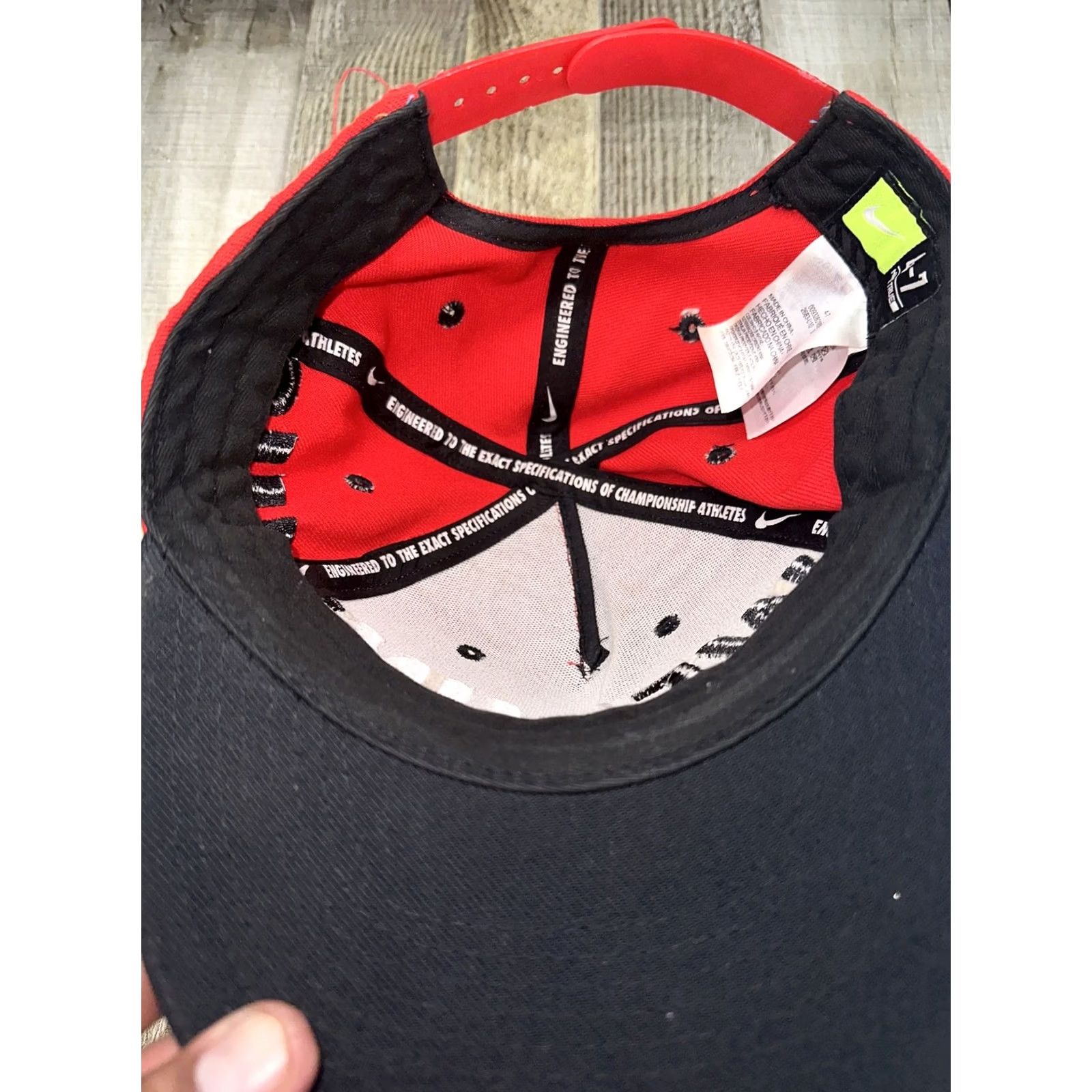 Nike Nike Womens SnapBack Red “We Run This” Size ONE SIZE - 2 Thumbnail