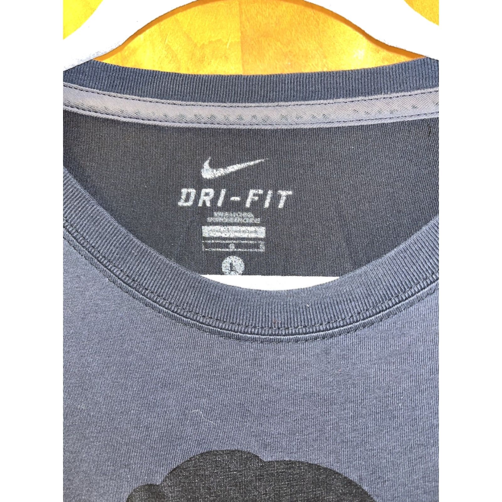 Nike Nike Men’s T-Shirt Shirt L Black Athletic Short Sleeve Crew Neck Moisture Wicking Lightweight Breathable Size US L / EU 52-54 / 3 - 3 Thumbnail