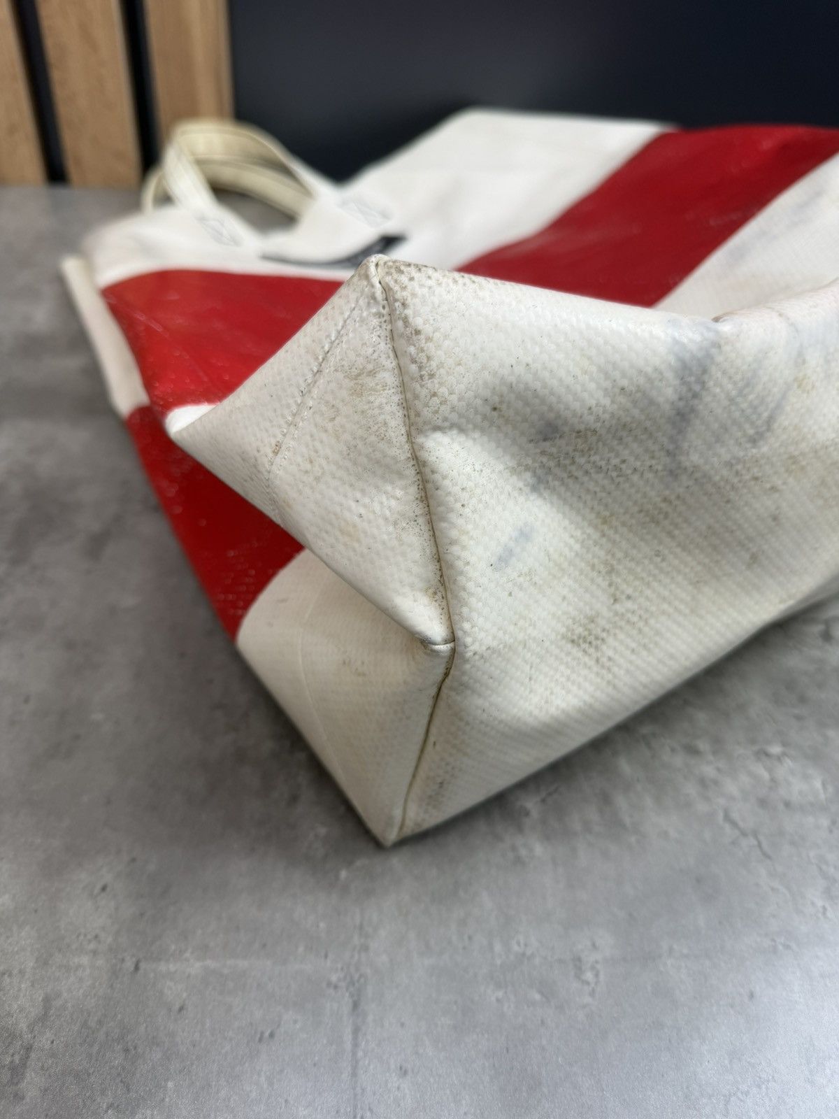 Freitag FREITAG Recycled Shopper White Red Bag Unisex Size ONE SIZE - 13 Thumbnail