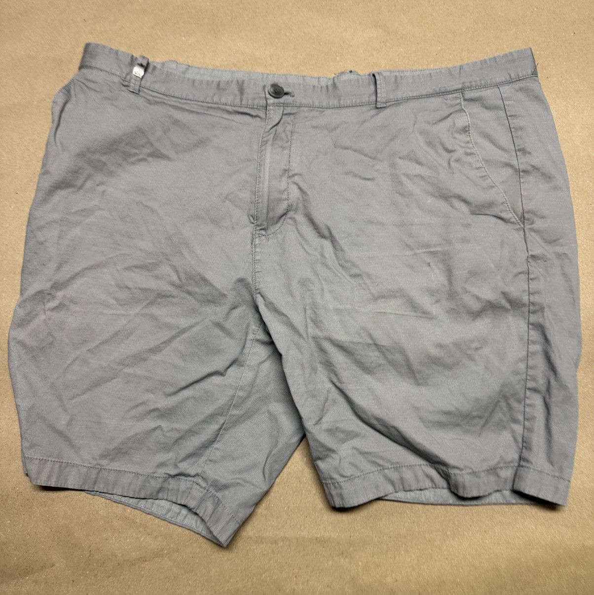 Calvin Klein Calvin Klein Shorts Mens 38 Grey Chino Pocket Casual Vintage Size US 38 / EU 54 - 1 Thumbnail