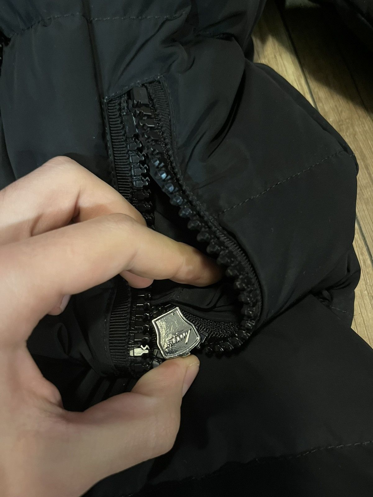 Moncler Moncler Women’s Black Down Puffer Jacket Size S Authentic Size S / US 4 / IT 40 - 5 Thumbnail