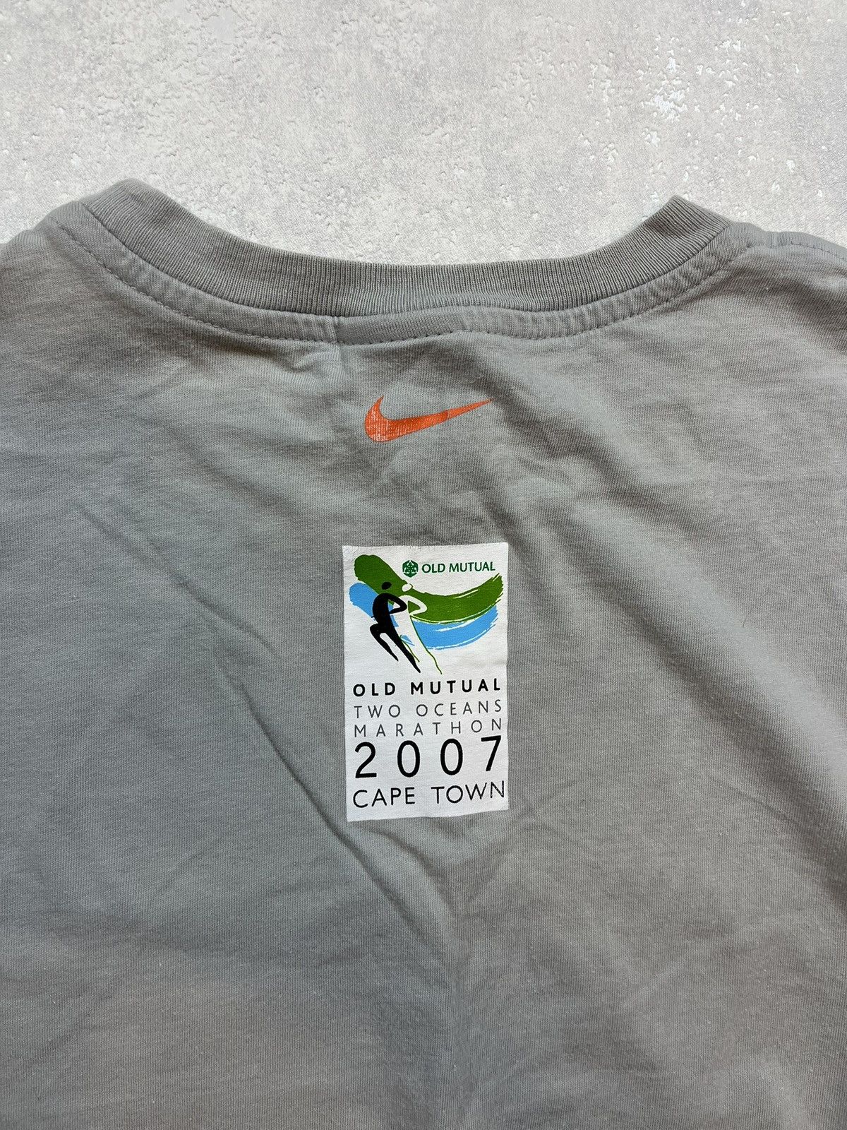 Nike × Vintage 00s Nike Marathon Vintage Y2K Retro Swoosh Tee T-Shirt Size US M / EU 48-50 / 2 - 4 Thumbnail