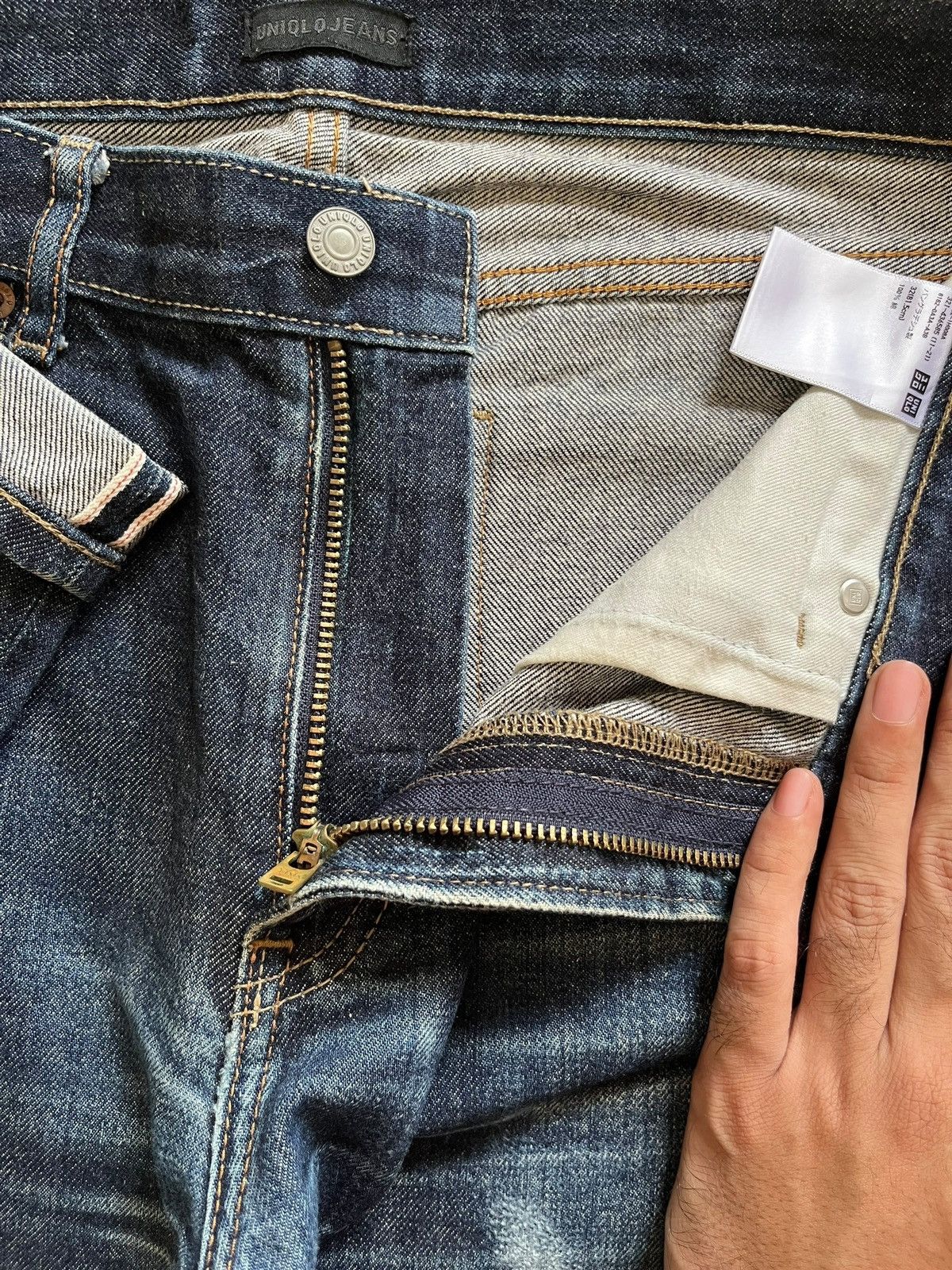 Uniqlo Vintage Japanese Uniqlo Selvedge Dark Wash Loose Jeans Size US 32 / EU 48 - 11 Thumbnail