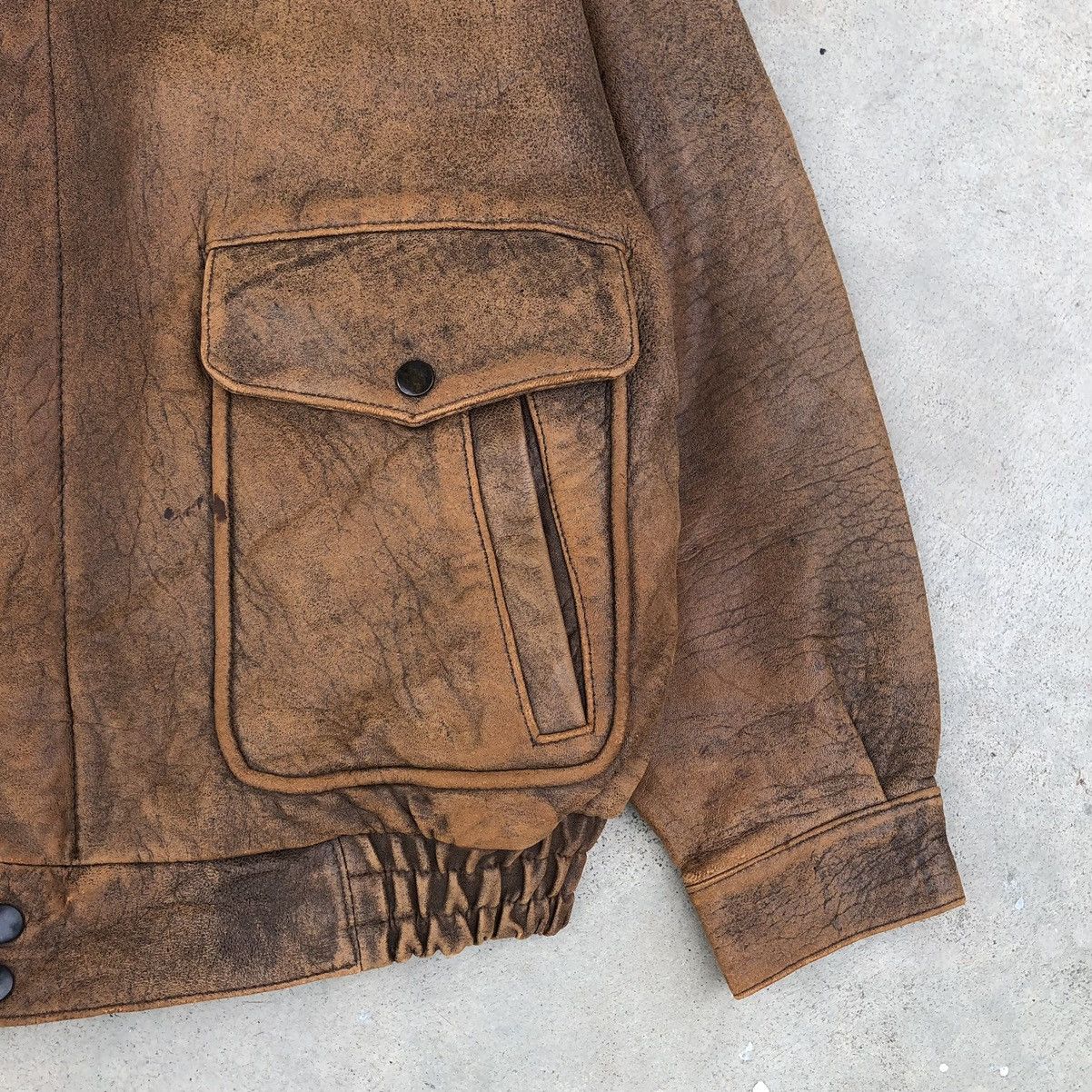 Vintage Vintage Reno Styled In France Leather Bomber Jacket Size US M / EU 48-50 / 2 - 4 Thumbnail