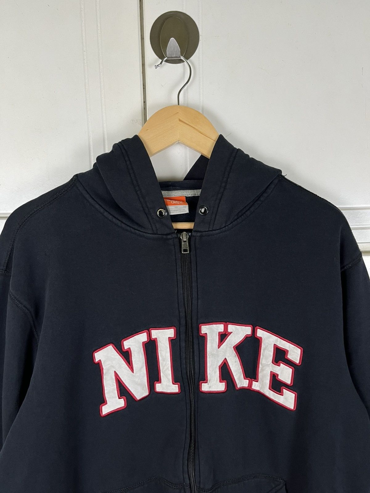 Nike × Vintage Vintage Y2K Nike Spellout Zip Up Hoodie Size US XL / EU 56 / 4 - 3 Thumbnail