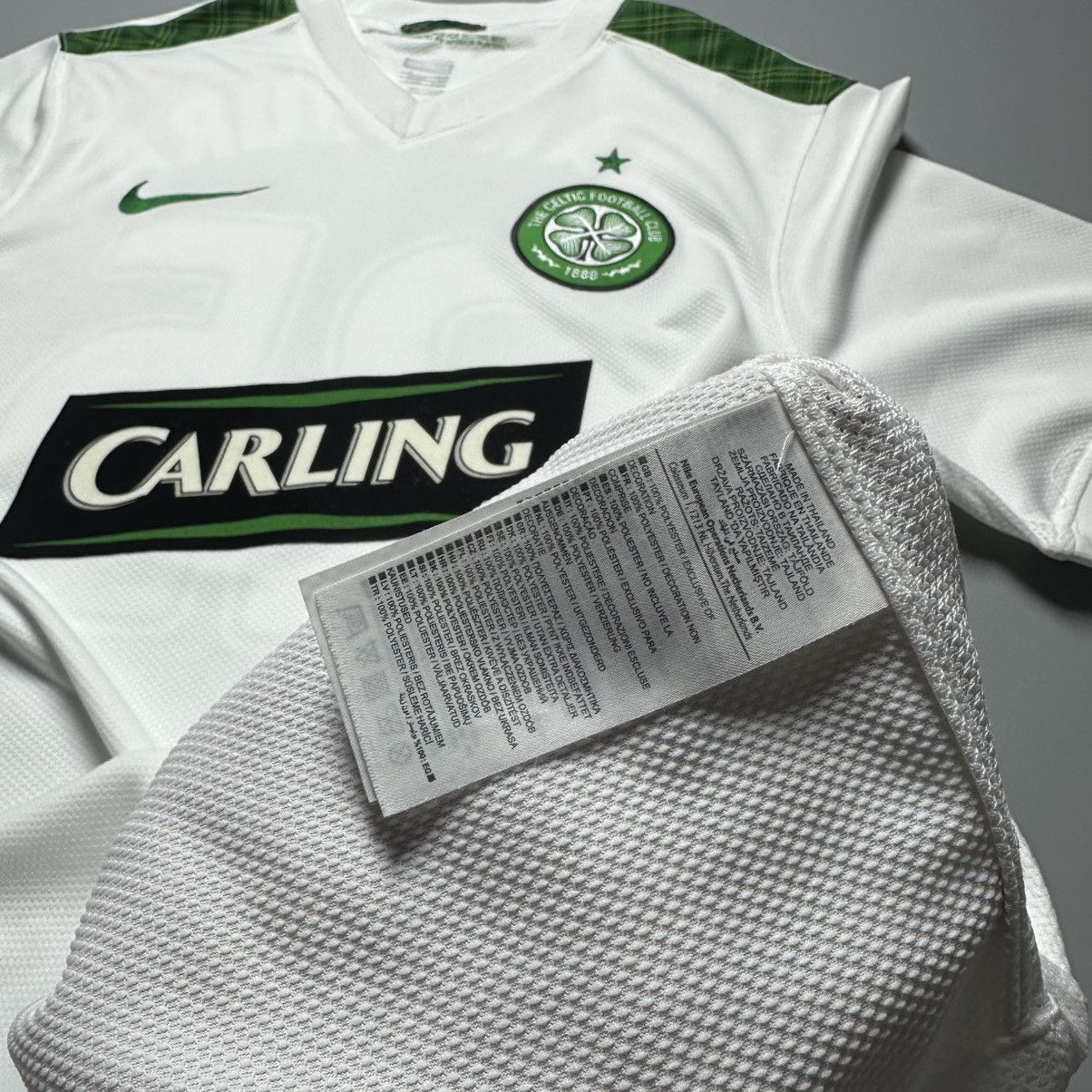Nike CELTIC NIKE 2009/2010 FOOTBALL THIRD JERSEY #25 NAKAMURA Size US M / EU 48-50 / 2 - 12 Thumbnail