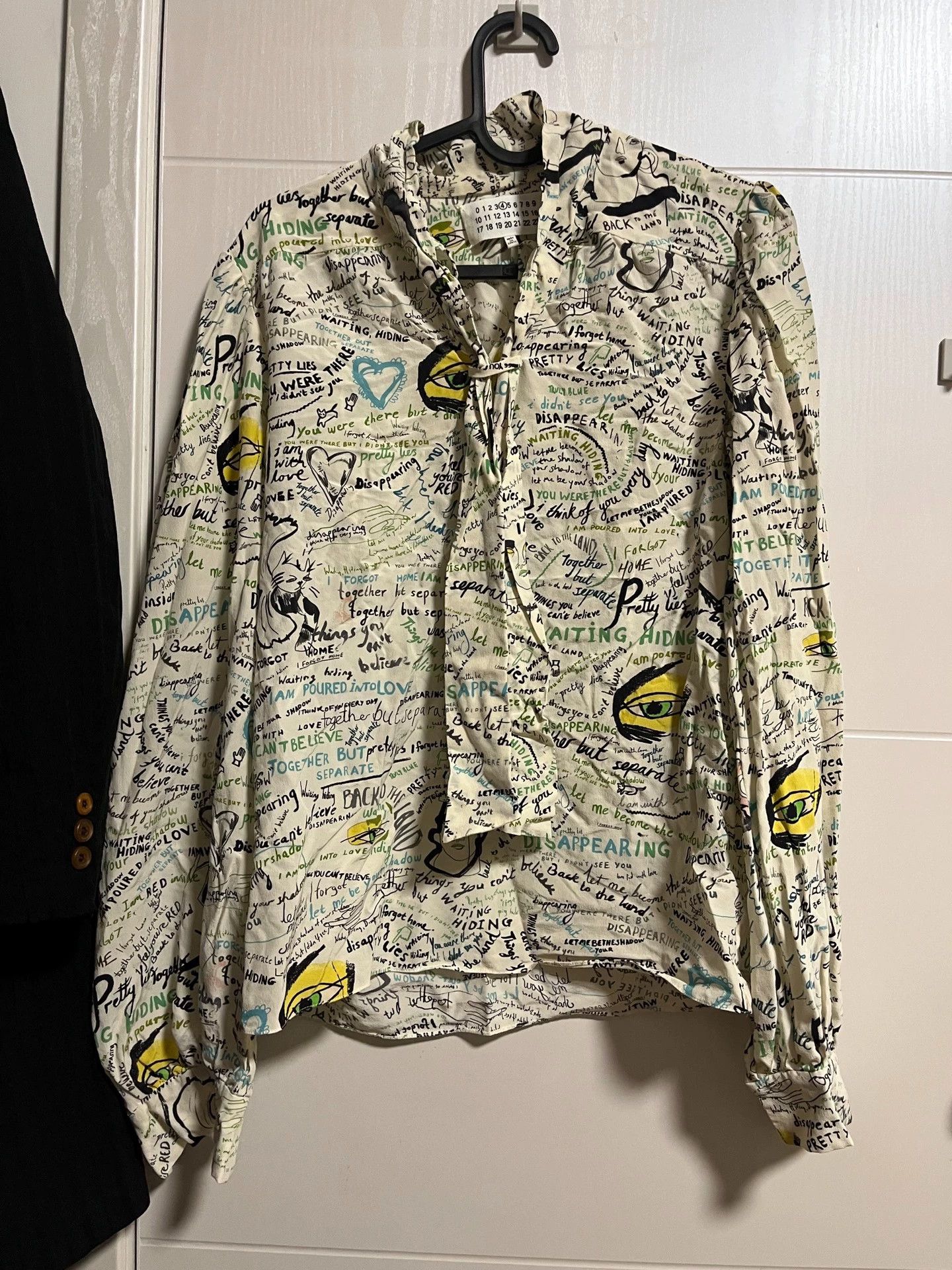 Maison Margiela Maison Margiela Silk Graffiti-Print Shirt Tie-Neck Detail Size XS / US 0-2 / IT 36-38 - 1 Thumbnail