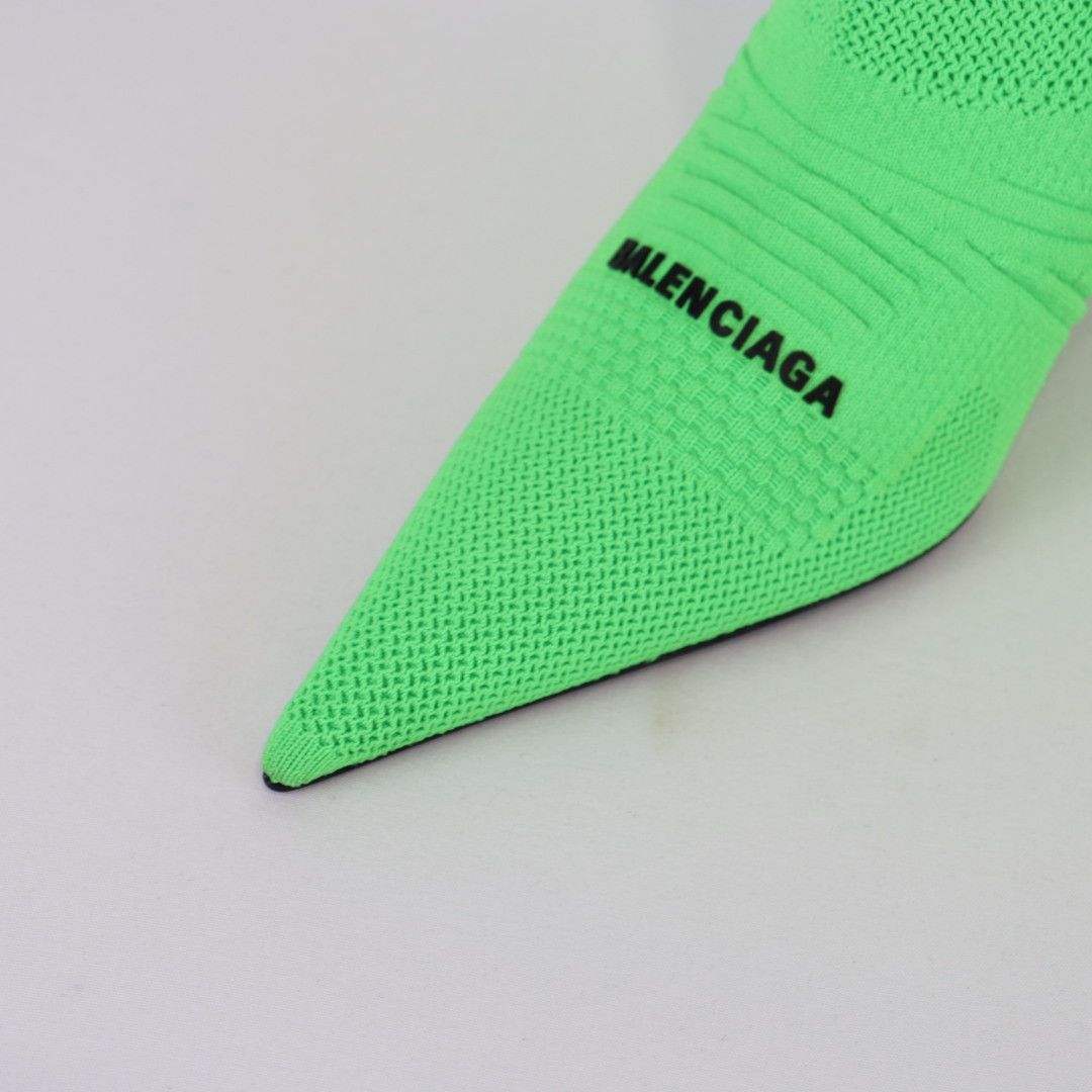 Balenciaga o1rshd1 Textured Recycled Knit Logo Boots in Fluo Green Size US 9 / IT 39 - 2 Thumbnail