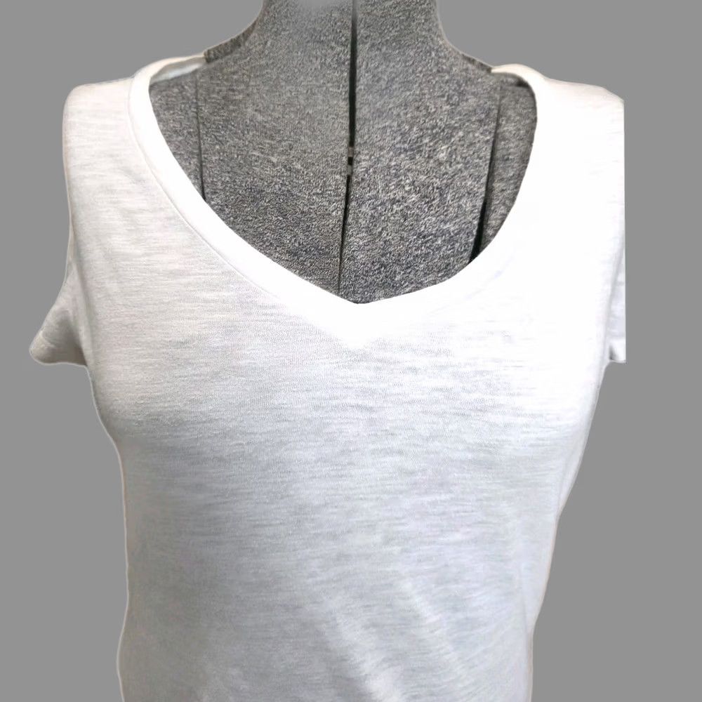 Vintage VINTAGE Universal Thread Light White Short Sleeve Tee Women S White Cotton Graphic Design University Theme Size 28" / US 6 / IT 42 - 1 Thumbnail
