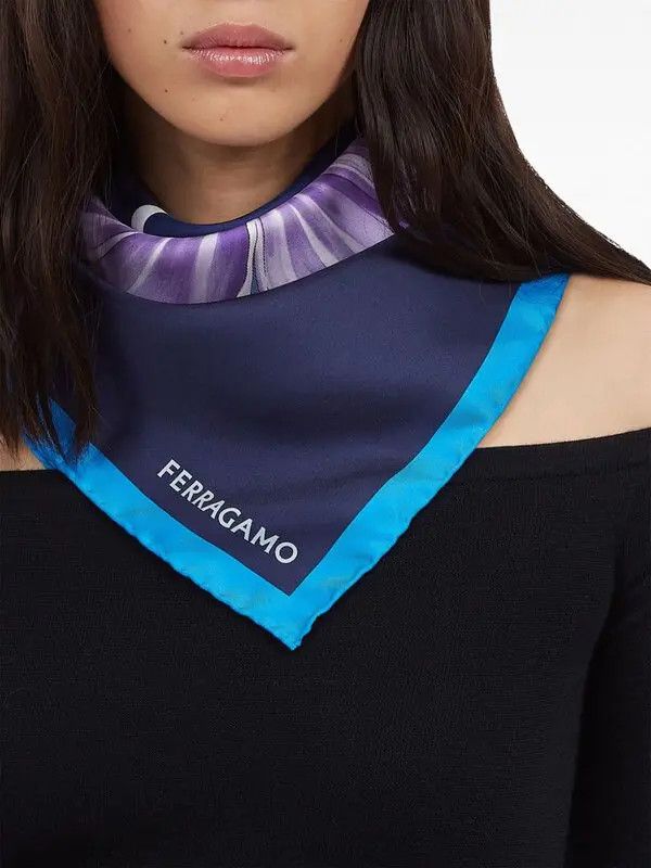 Salvatore Ferragamo o1s1rm1024 Size: 90x90 Cm / Scarf in Multicolor Size ONE SIZE - 4 Thumbnail