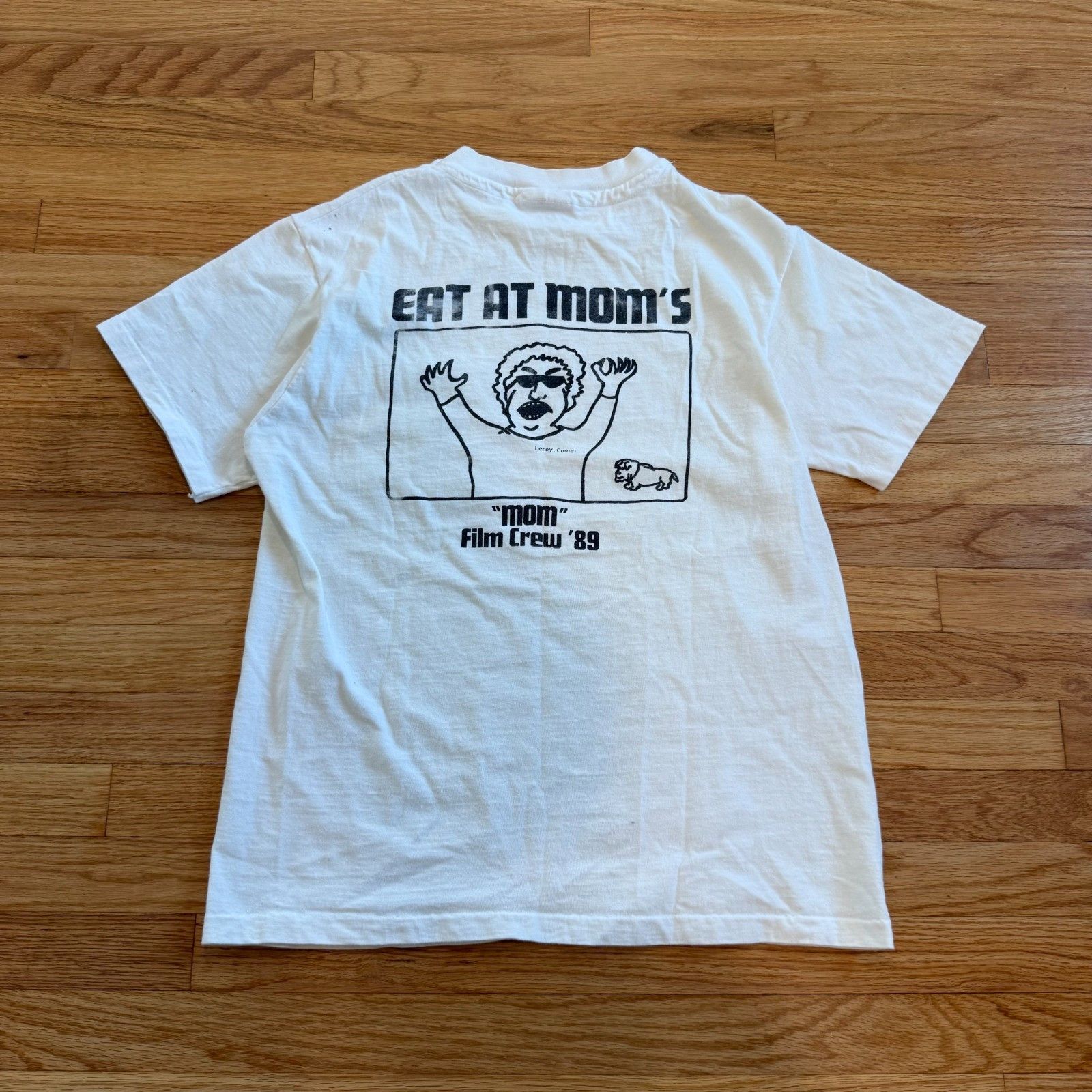 Vintage Vintage 1989 Eat at "Mom's" Film Crew T-Shirt Size US M / EU 48-50 / 2 - 1 Thumbnail
